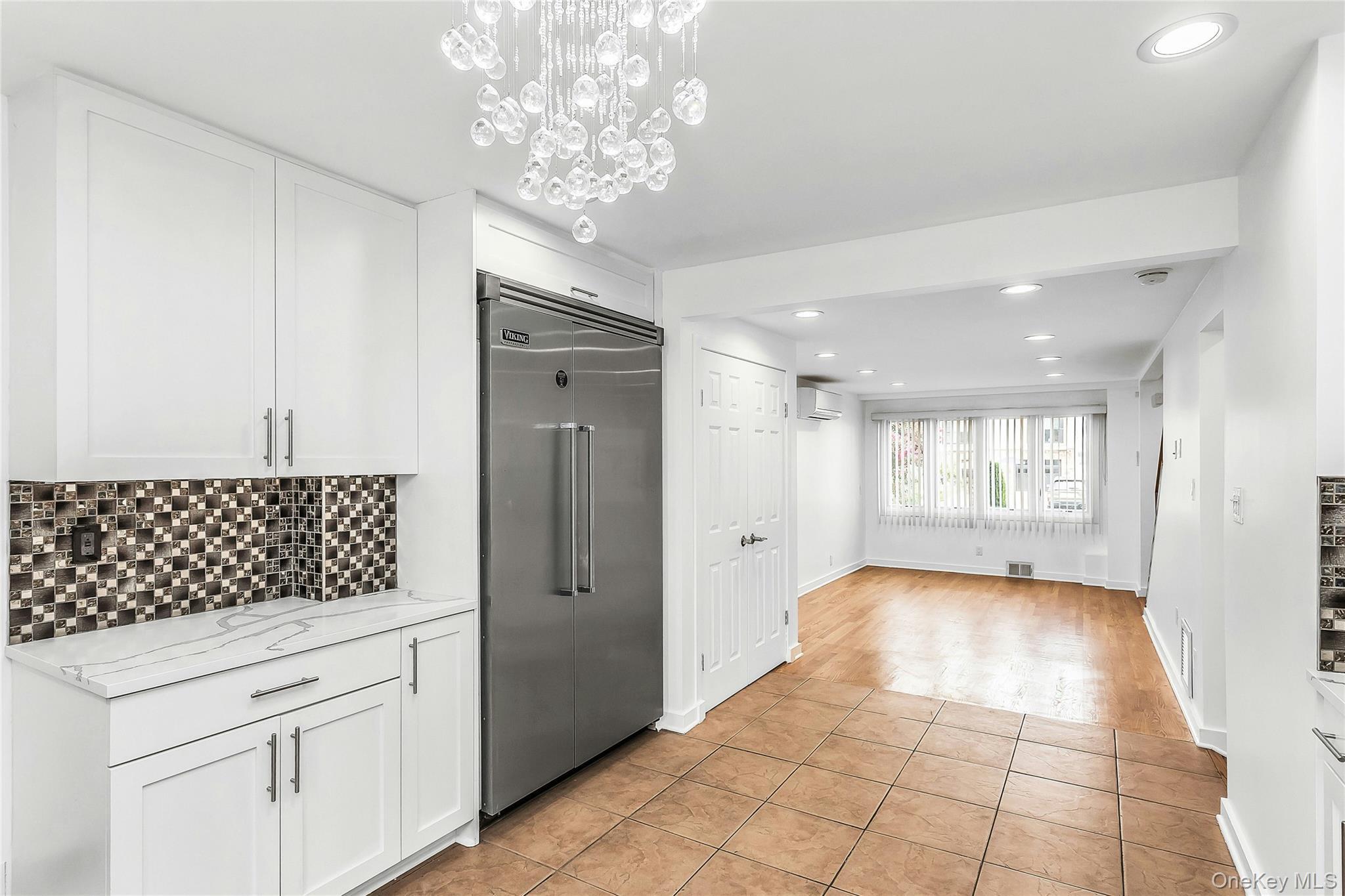 Single Family Powells Cove Boulevard Queens, NY 11357, MLS-1036365-10