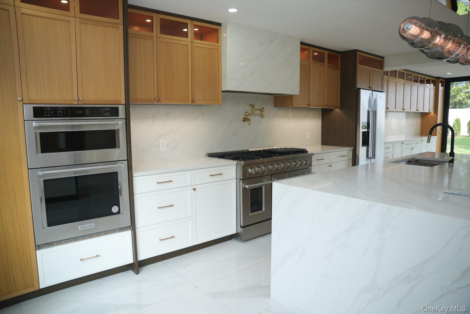Single Family Wesleyan Road  Suffolk County, NY 11725, MLS-1036368-6