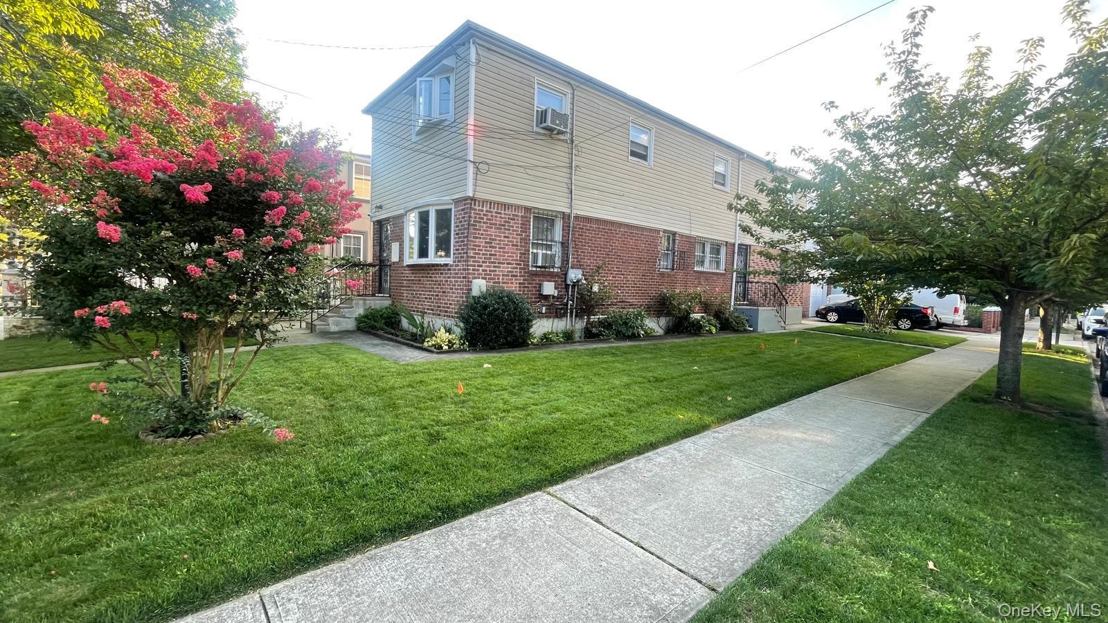 Single Family 116th Avenue Queens, NY 11436, MLS-1036369-5