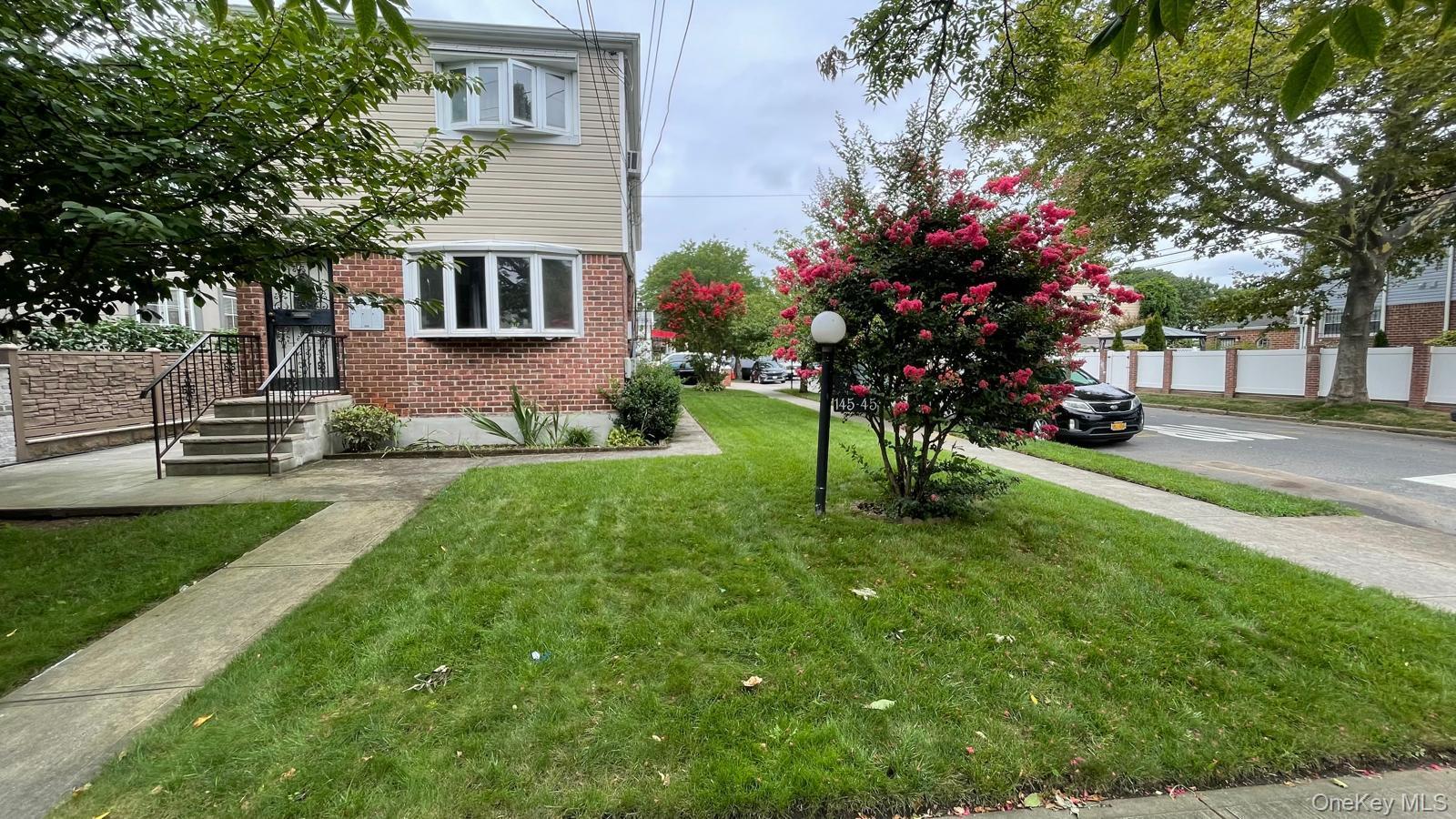 Single Family 116th Avenue  Queens, NY 11436, MLS-1036369-9