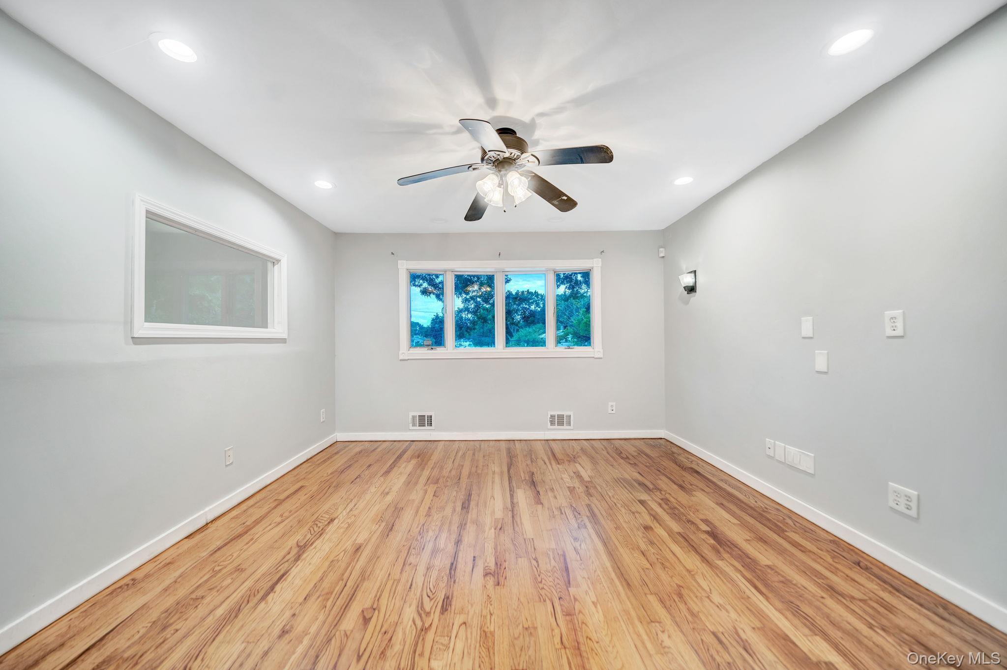 Single Family University Drive  Suffolk County, NY 11779, MLS-1036382-17