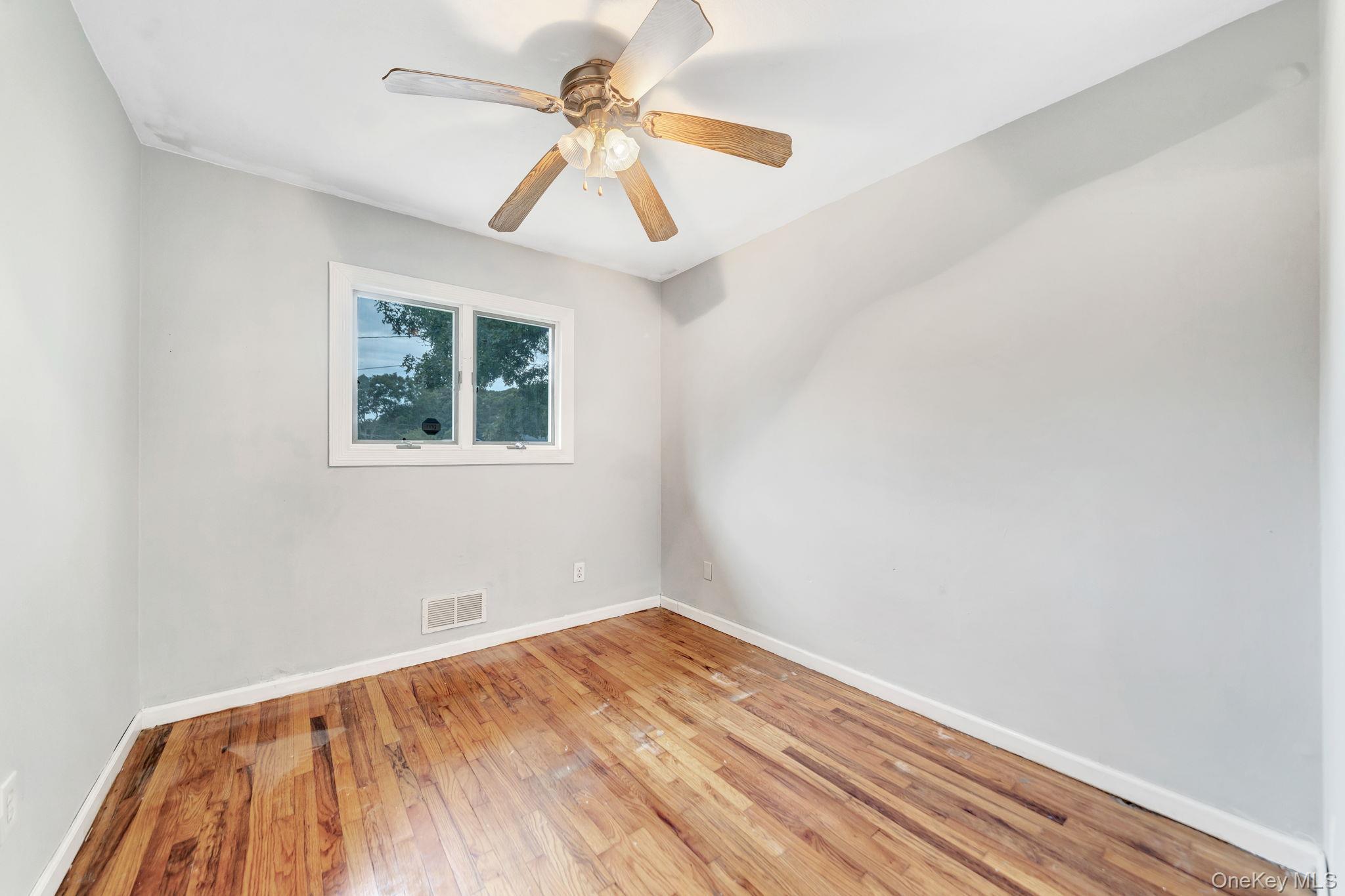 Single Family University Drive  Suffolk County, NY 11779, MLS-1036382-19