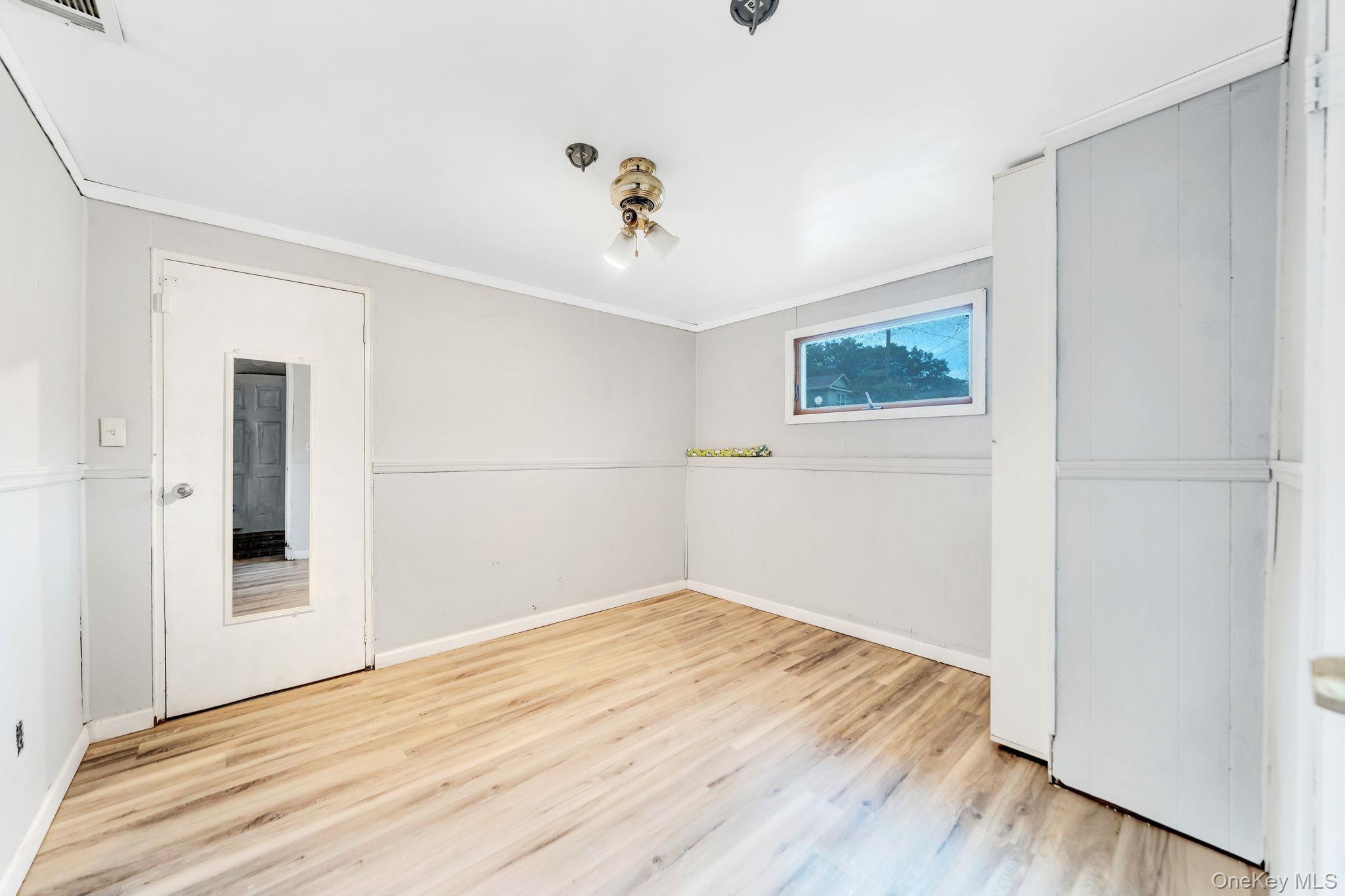 Single Family University Drive  Suffolk County, NY 11779, MLS-1036382-32