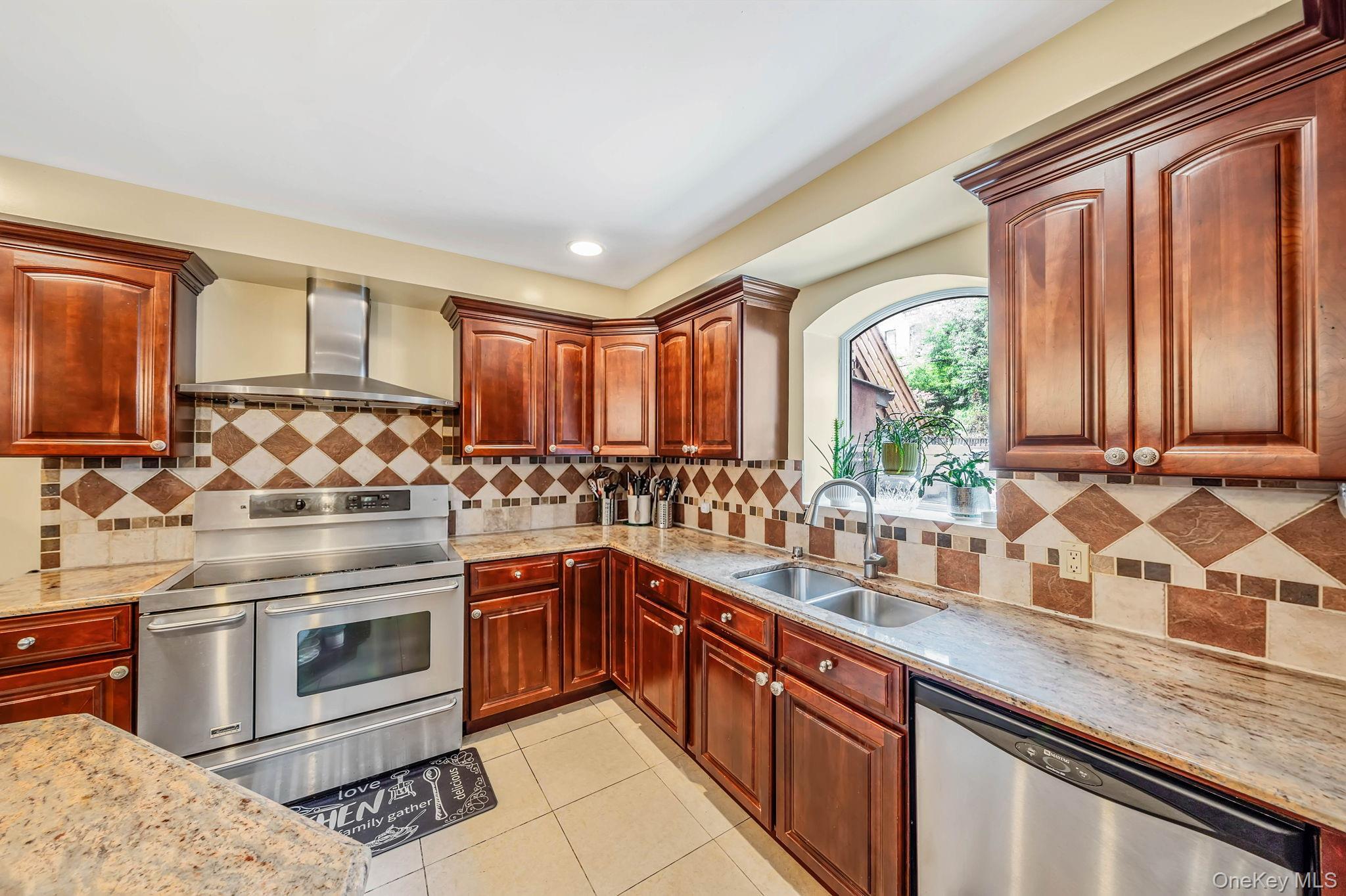 Single Family Putnam Avenue Brooklyn, NY 11221, MLS-1036416-7