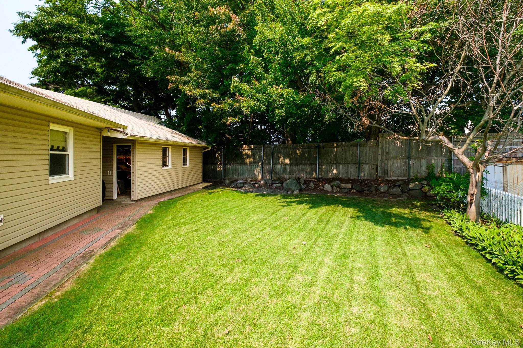 Single Family Windermere Drive  Westchester County, NY 10710, MLS-1036420-23