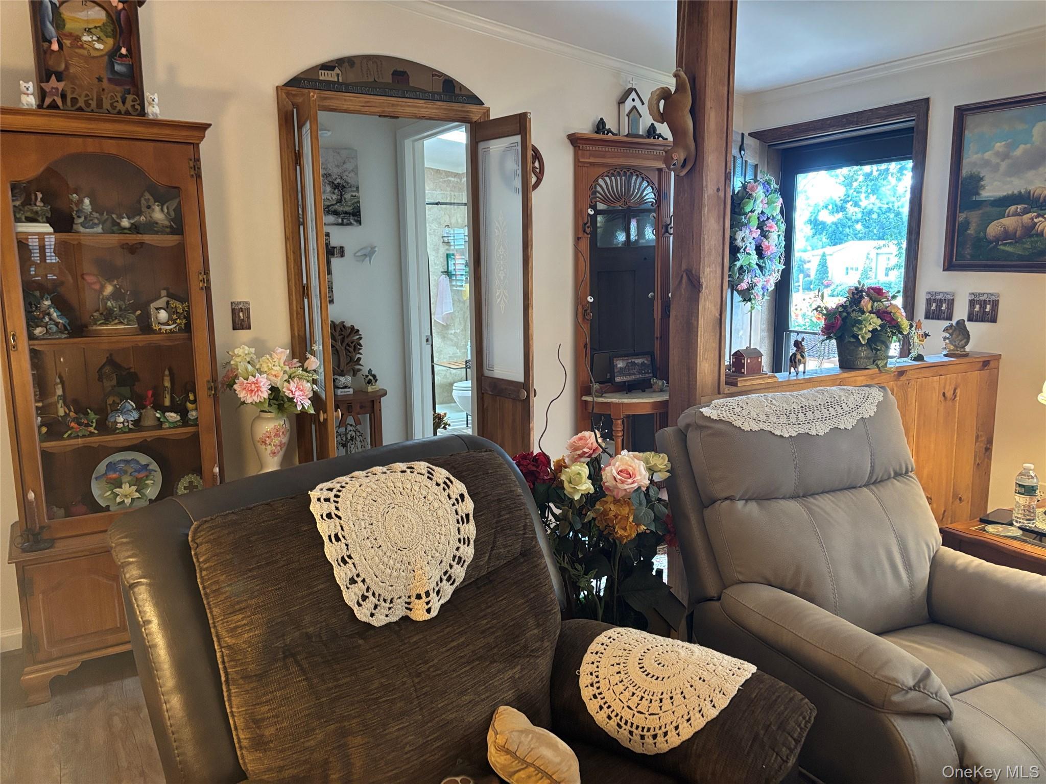 Single Family Old Country Road Suffolk County, NY 11901, MLS-1036429-13