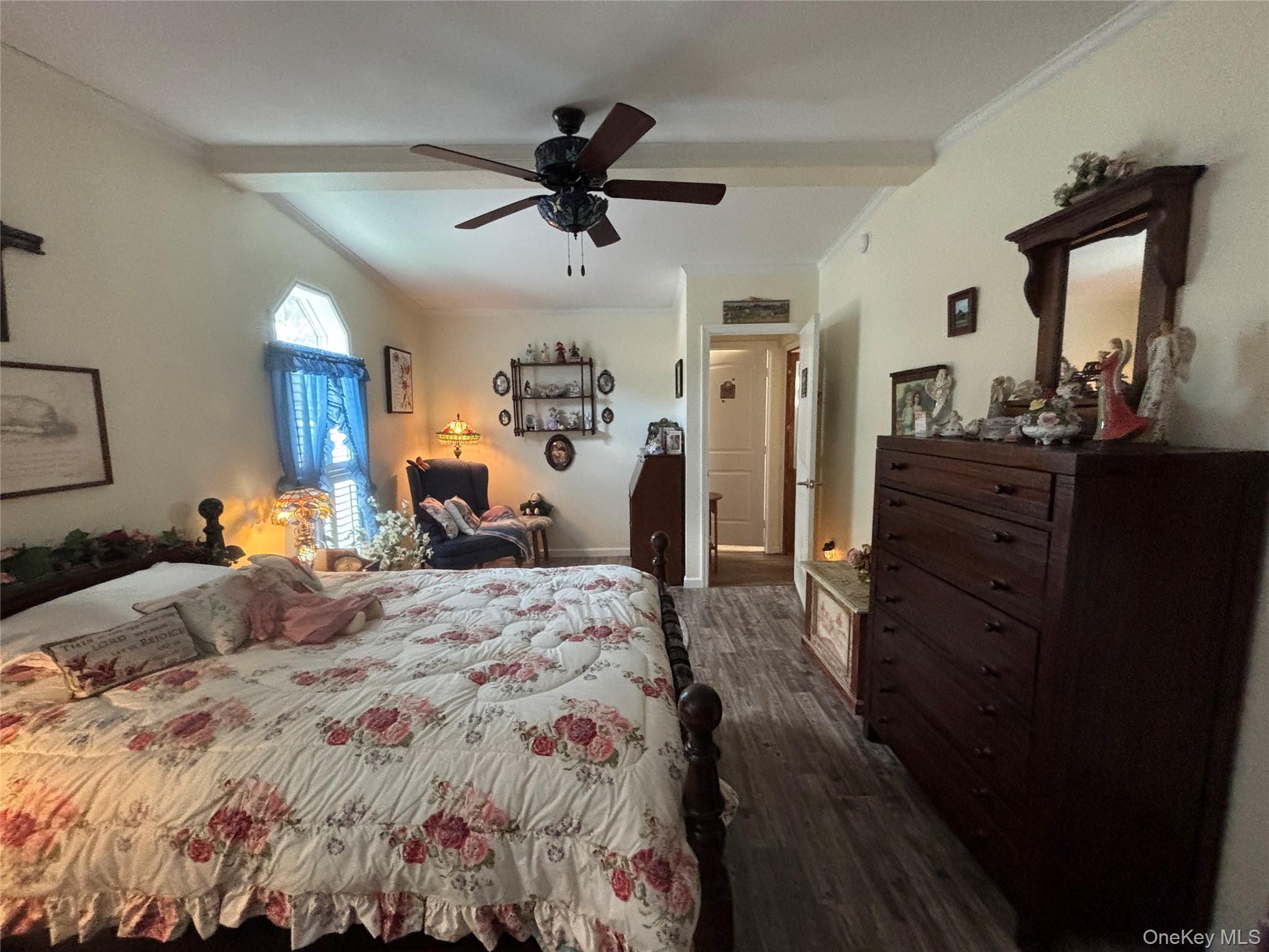 Single Family Old Country Road Suffolk County, NY 11901, MLS-1036429-31