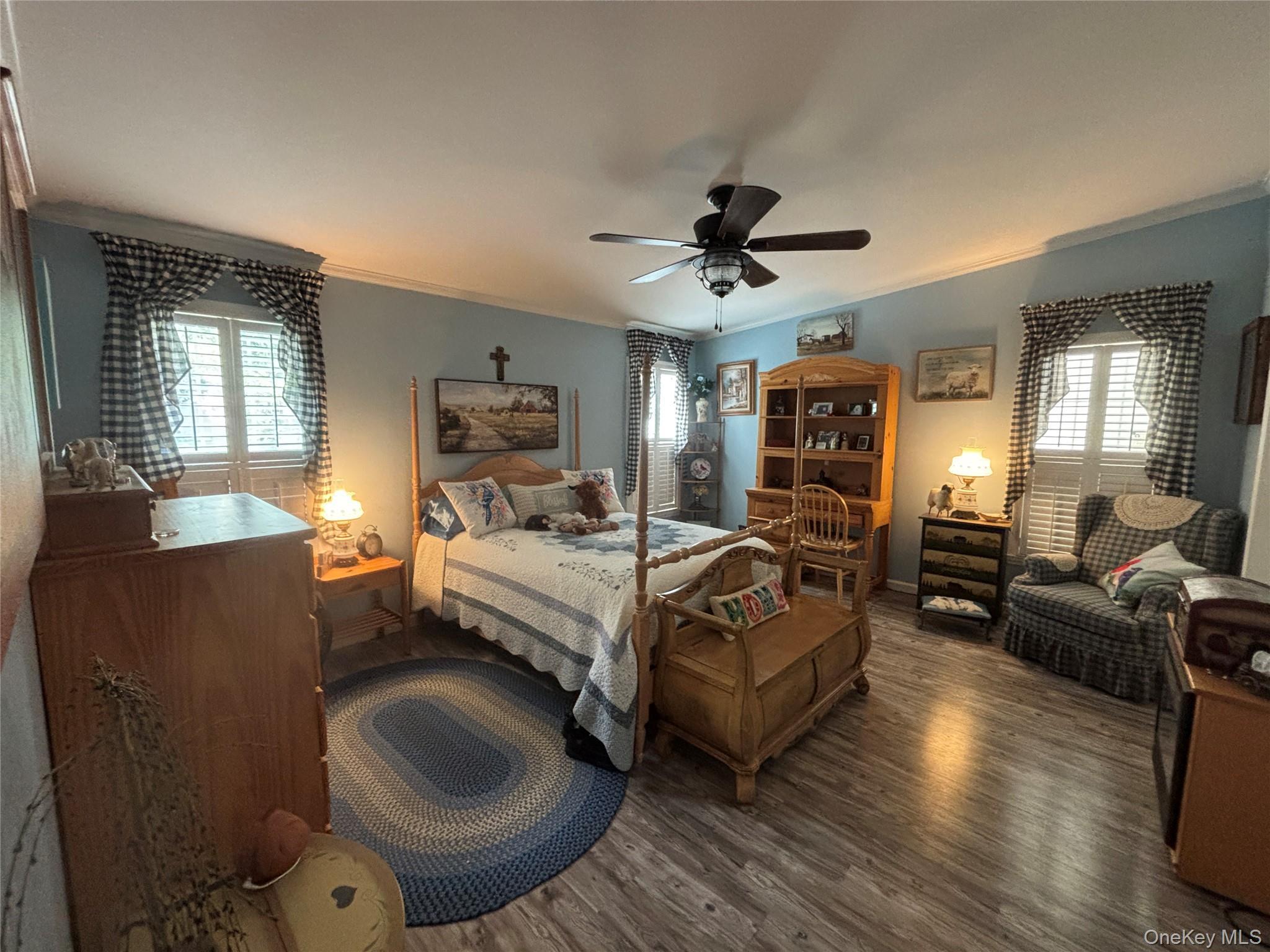 Single Family Old Country Road Suffolk County, NY 11901, MLS-1036429-38