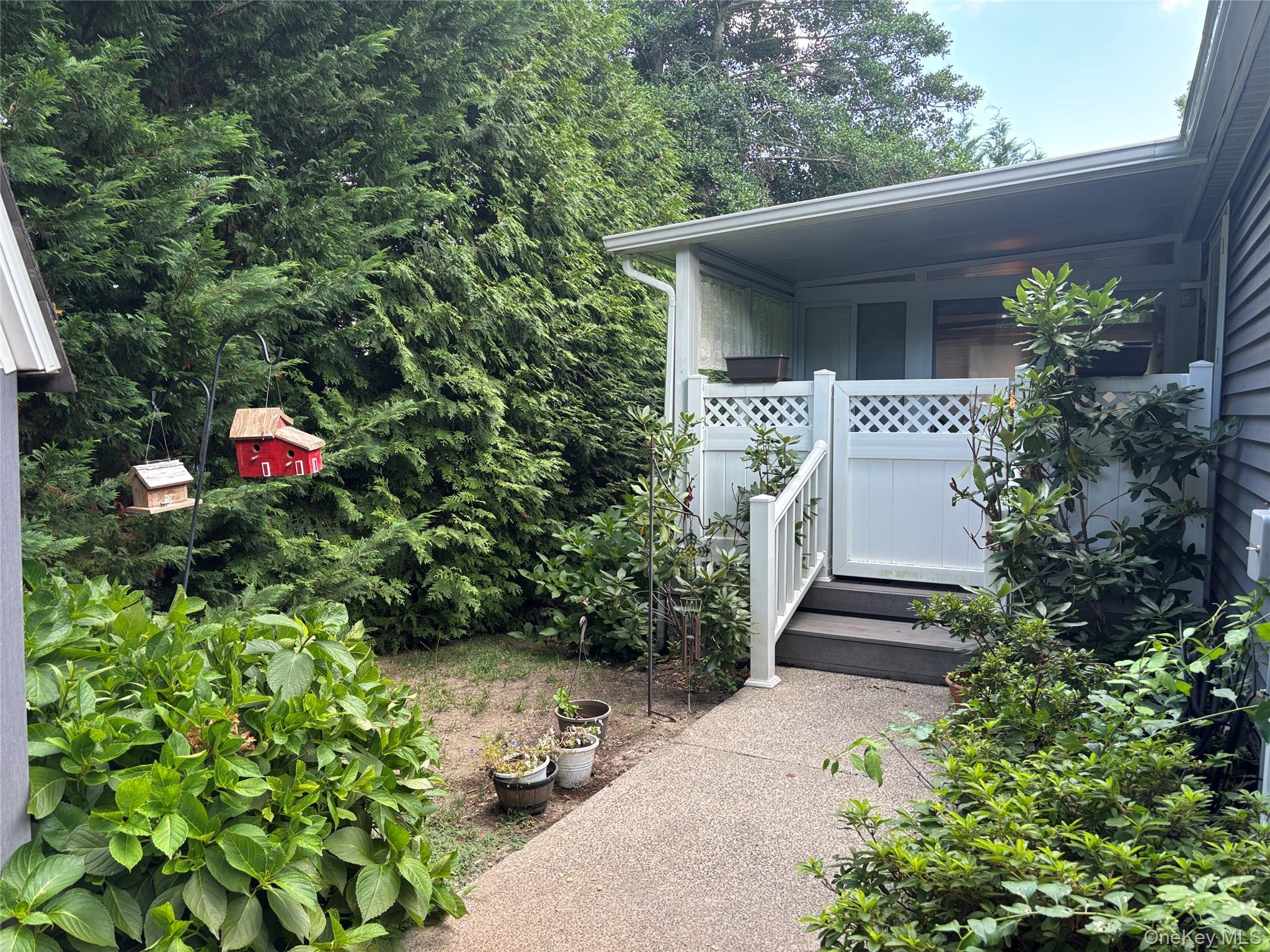 Single Family Old Country Road Suffolk County, NY 11901, MLS-1036429-6
