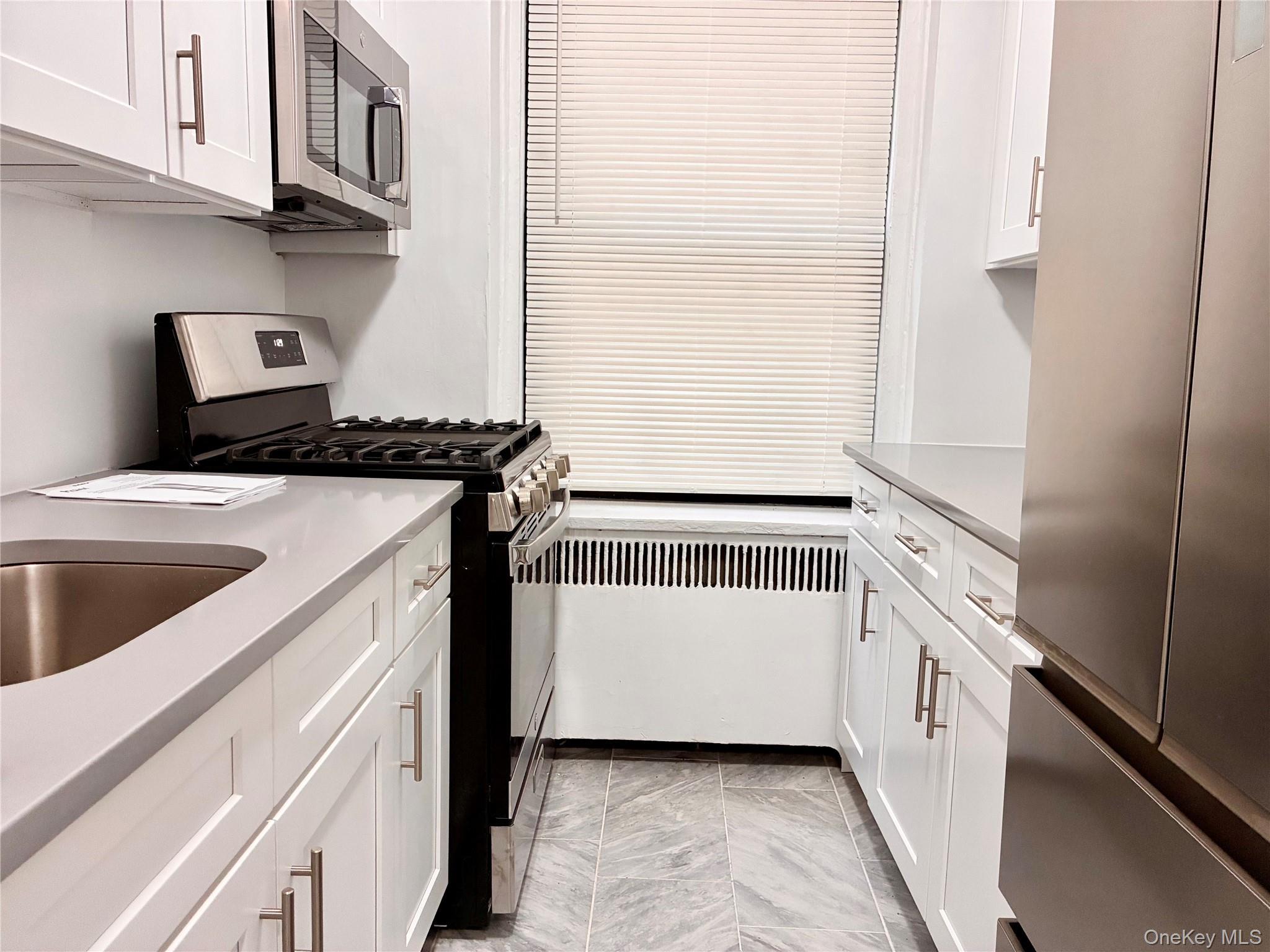 Apartment Creston Avenue  Bronx, NY 10468, MLS-1036451-4