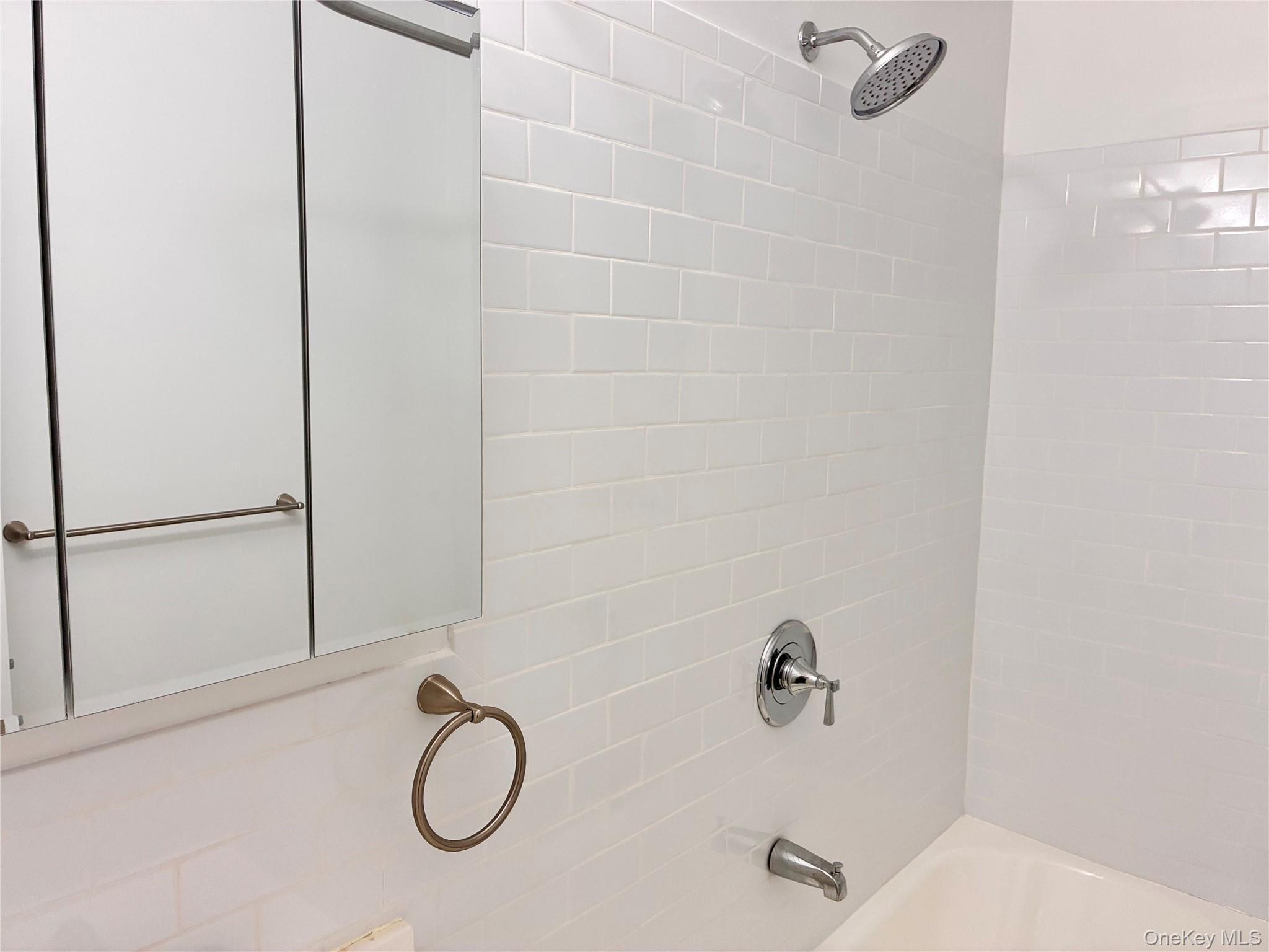 Apartment Creston Avenue  Bronx, NY 10468, MLS-1036451-8