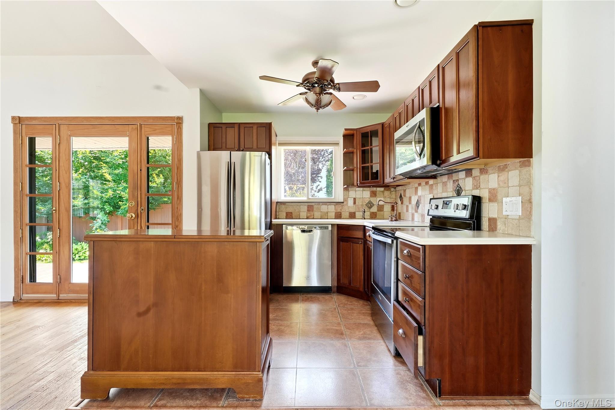 Single Family 1st Avenue  Nassau County, NY 11762, MLS-1036458-8