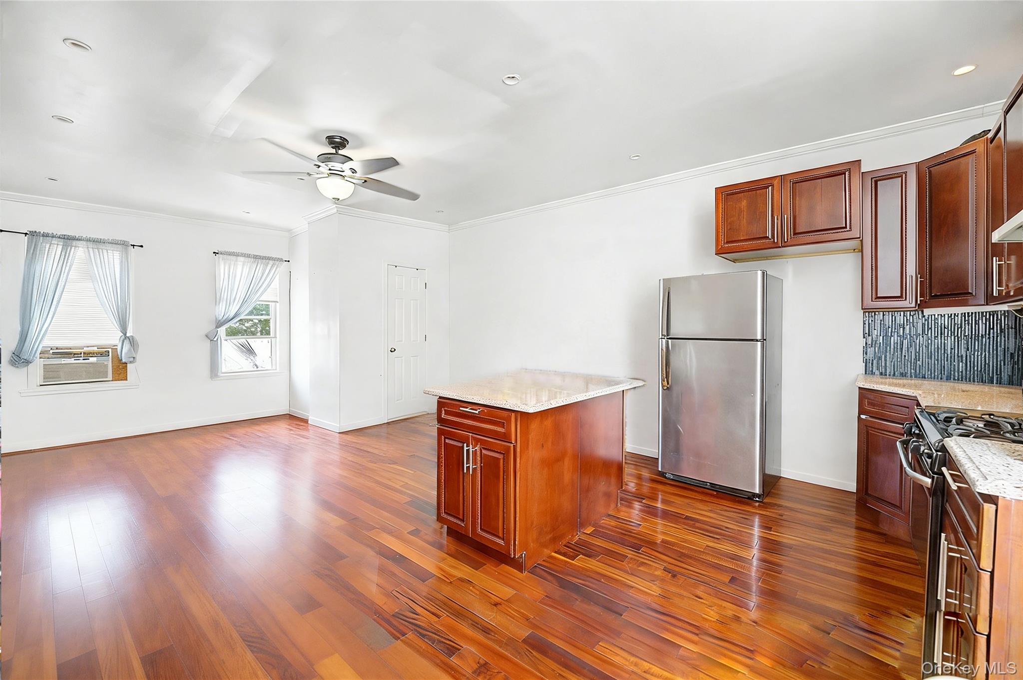 Single Family 95th Avenue Queens, NY 11416, MLS-1036479-11