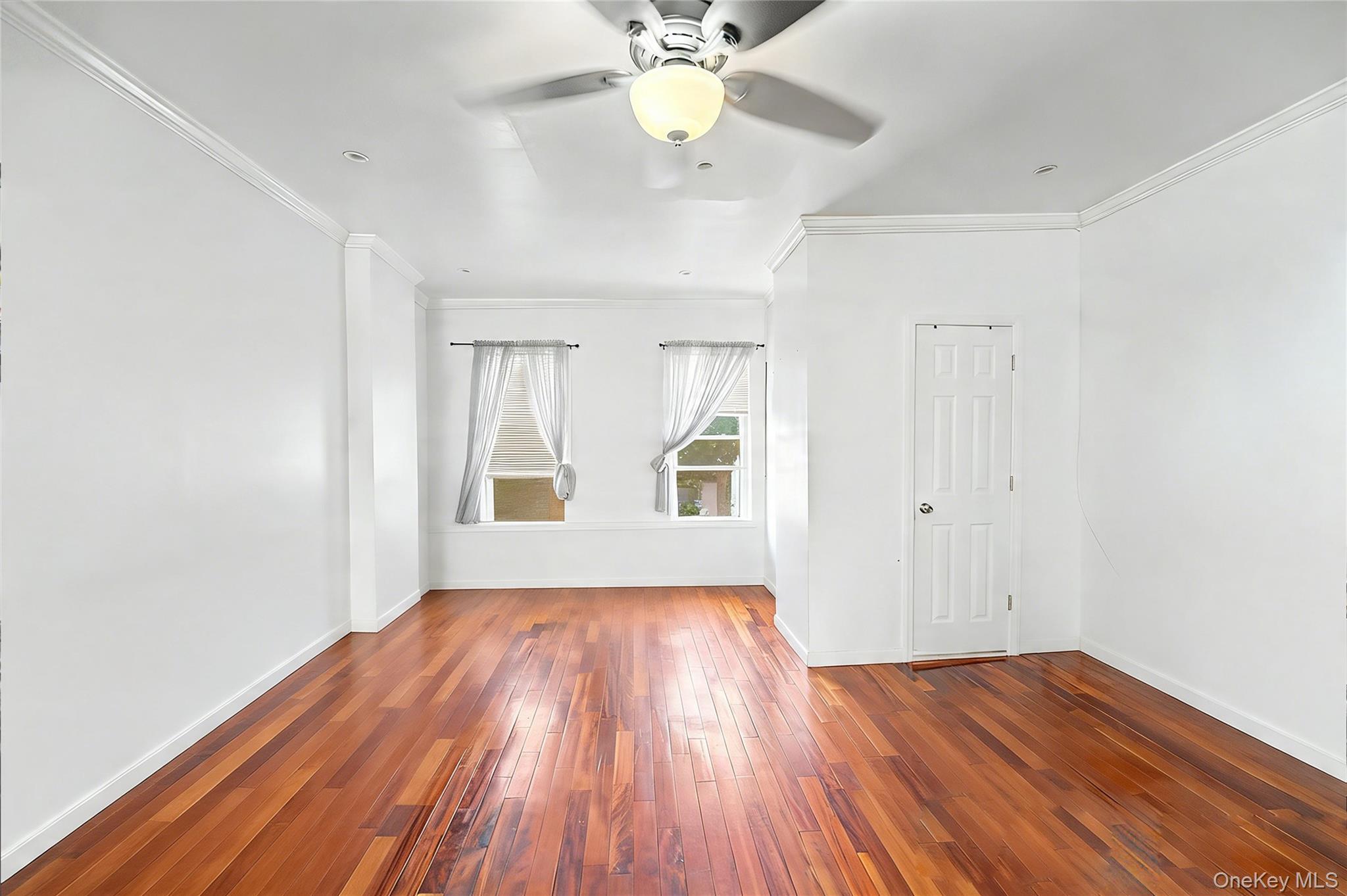 Single Family 95th Avenue Queens, NY 11416, MLS-1036479-14