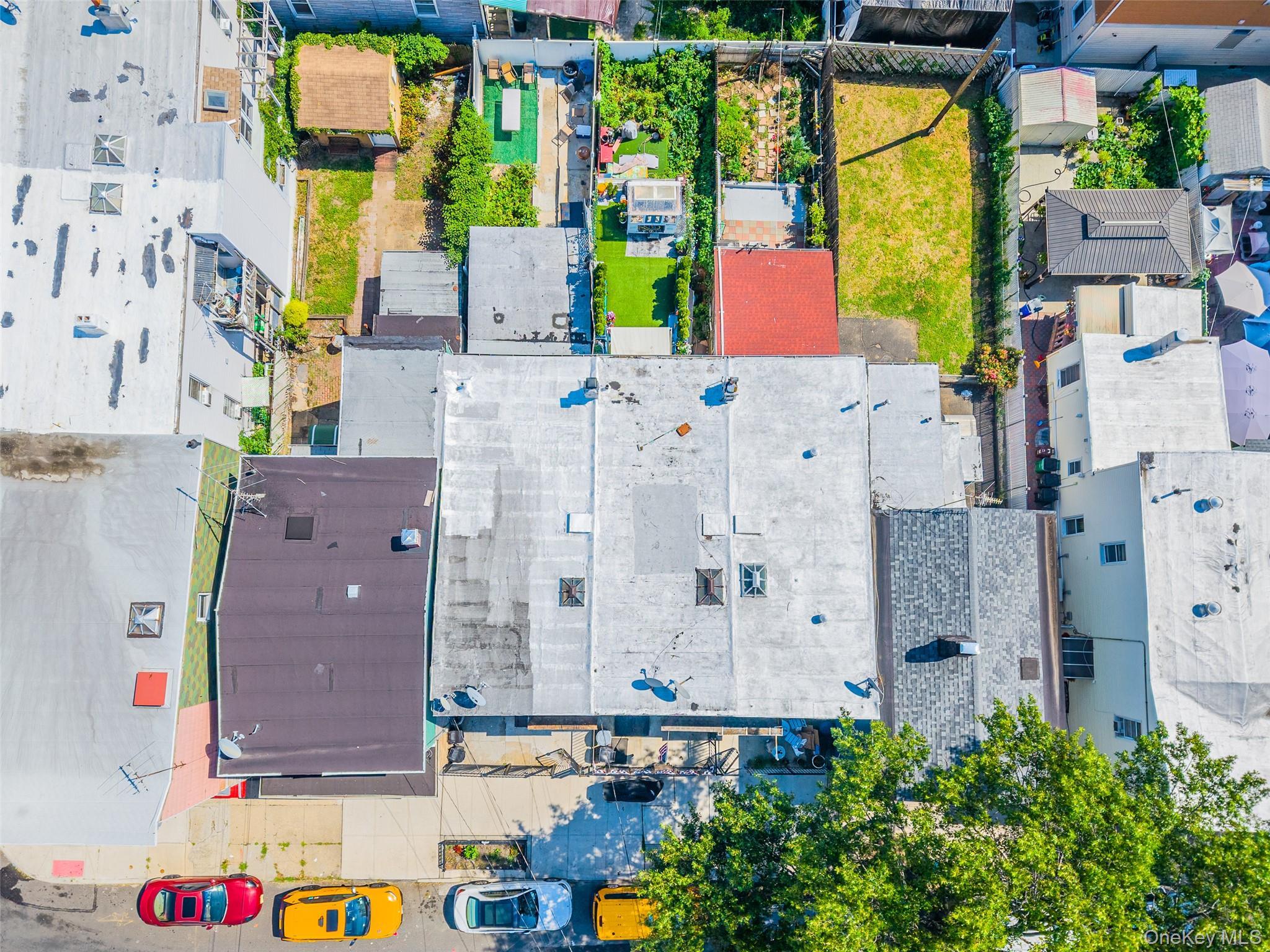 Single Family 95th Avenue  Queens, NY 11416, MLS-1036479-25