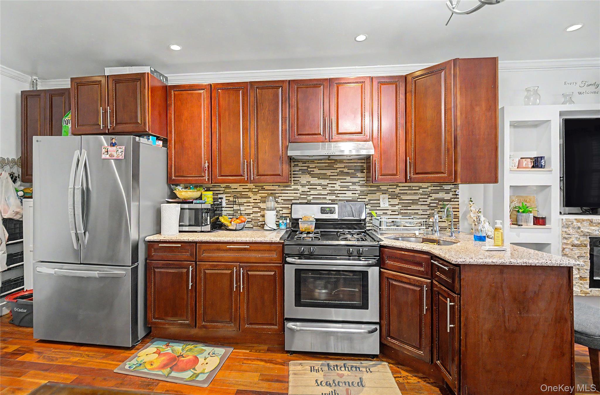 Single Family 95th Avenue Queens, NY 11416, MLS-1036479-5