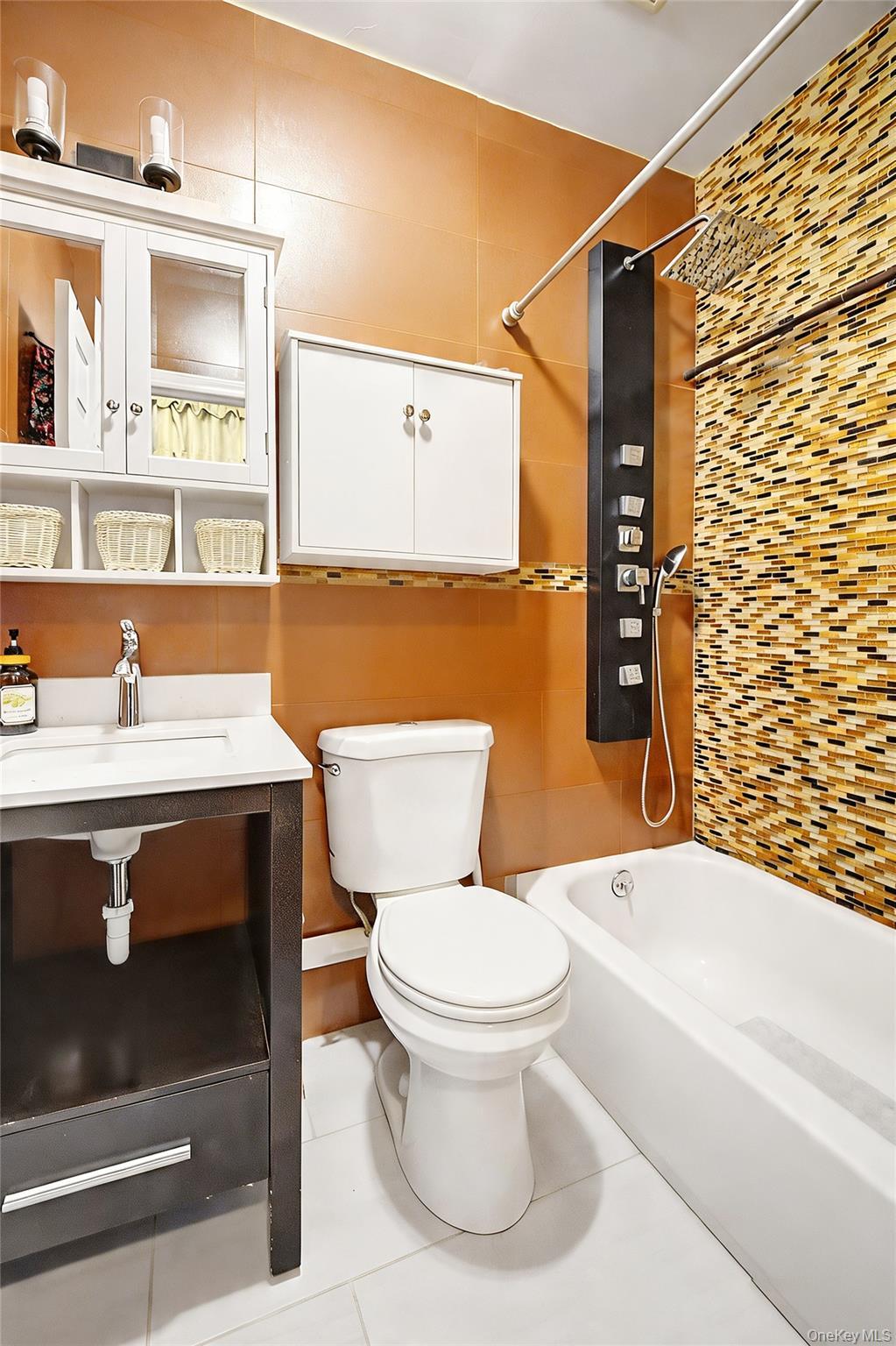 Single Family 95th Avenue Queens, NY 11416, MLS-1036479-8