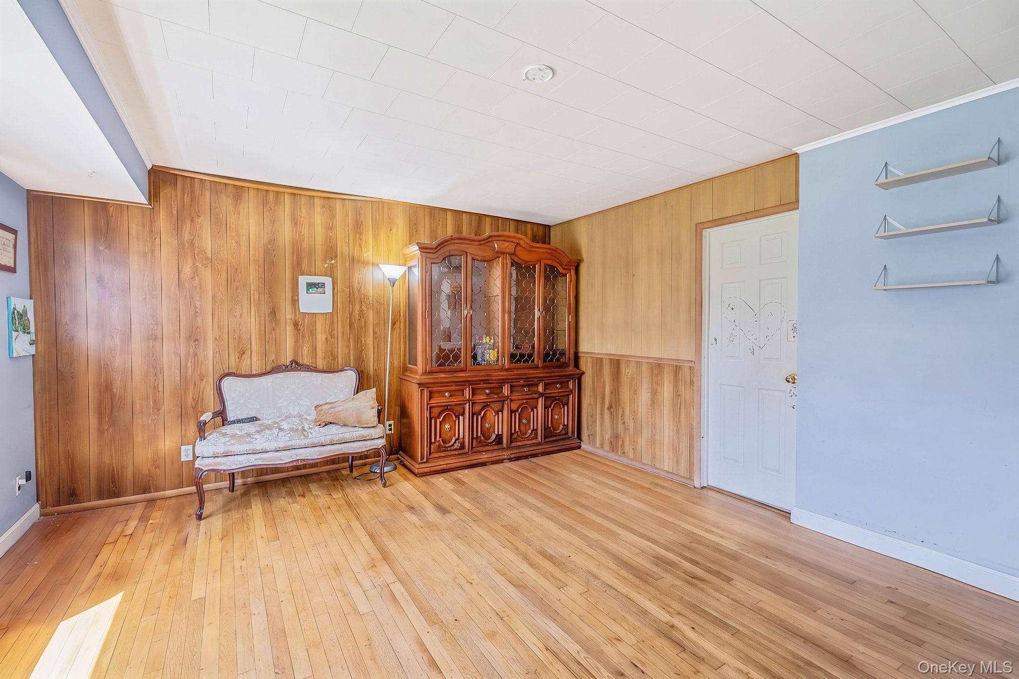 Single Family Eagle Avenue Suffolk County, NY 11763, MLS-1036481-12