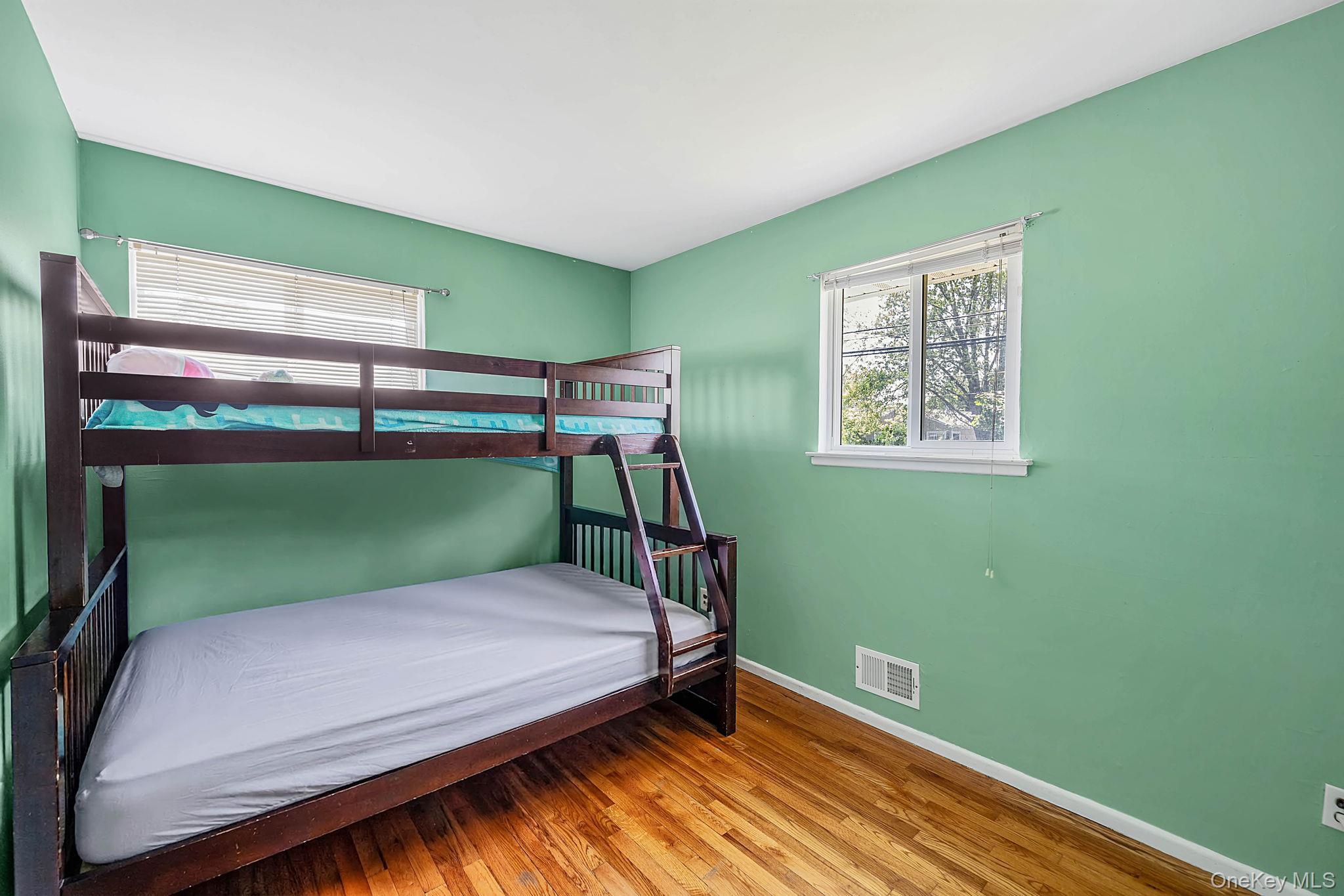 Single Family Eagle Avenue Suffolk County, NY 11763, MLS-1036481-21