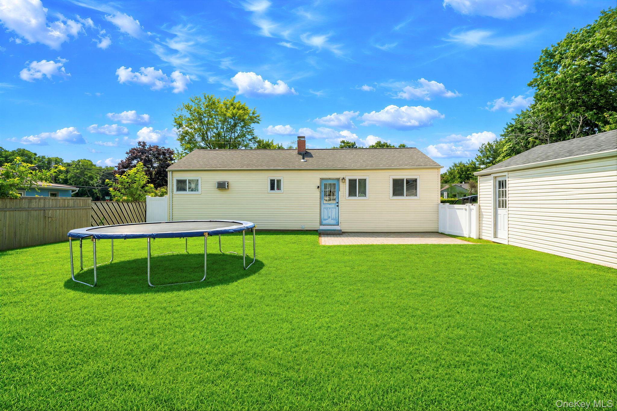 Single Family Eagle Avenue Suffolk County, NY 11763, MLS-1036481-7