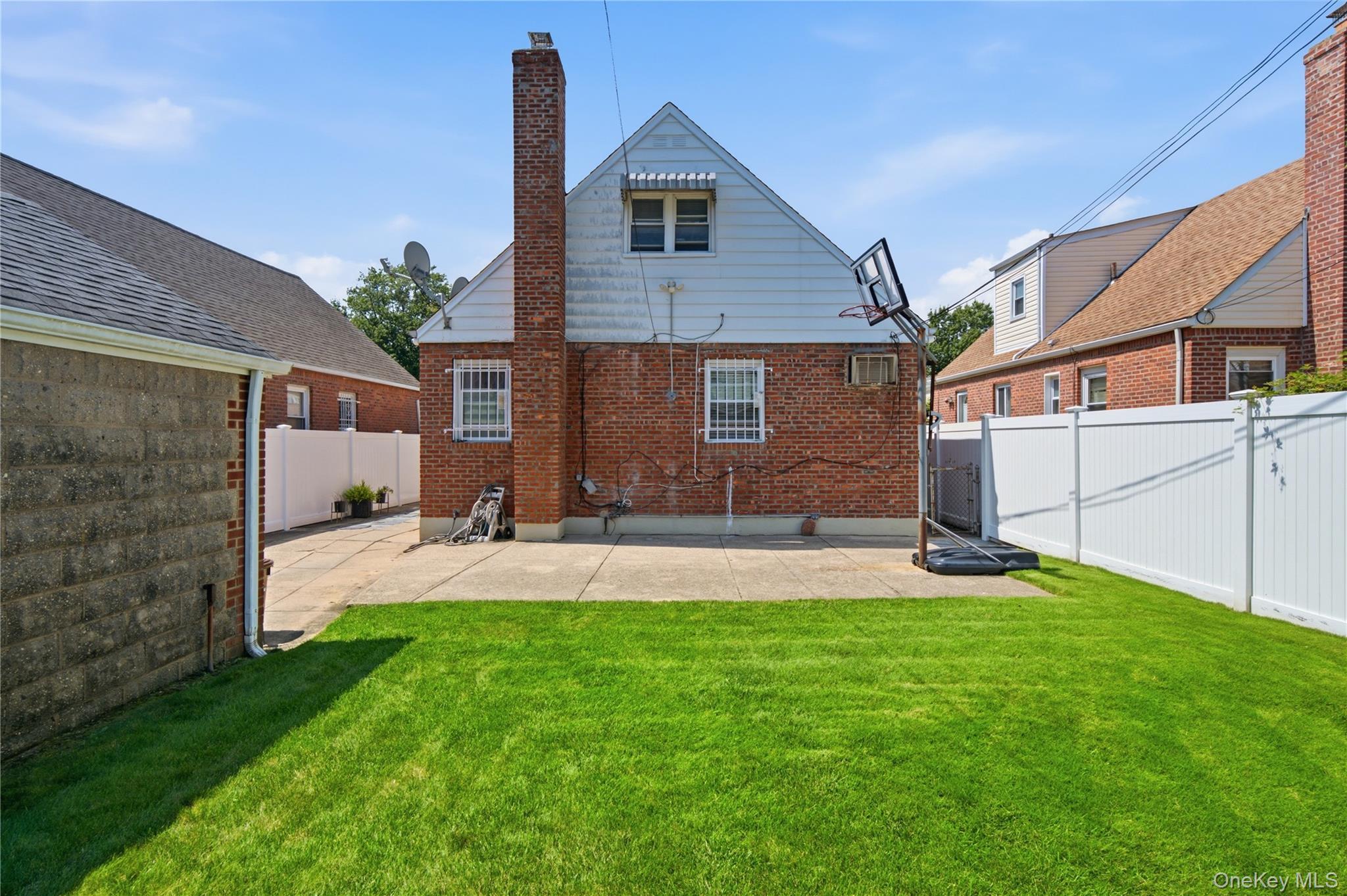 Single Family 232nd Street Queens, NY 11411, MLS-1036504-11