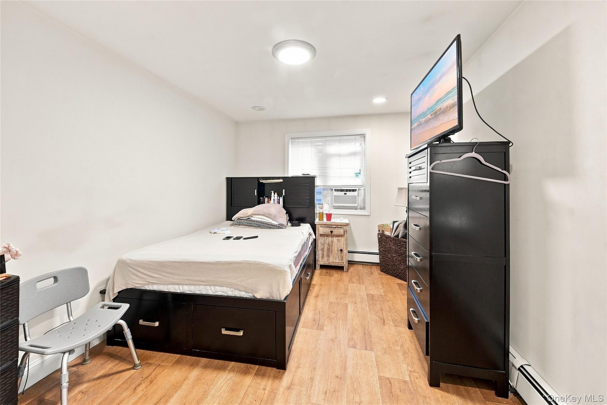 Single Family Fowler Avenue Bronx, NY 10462, MLS-1036516-21