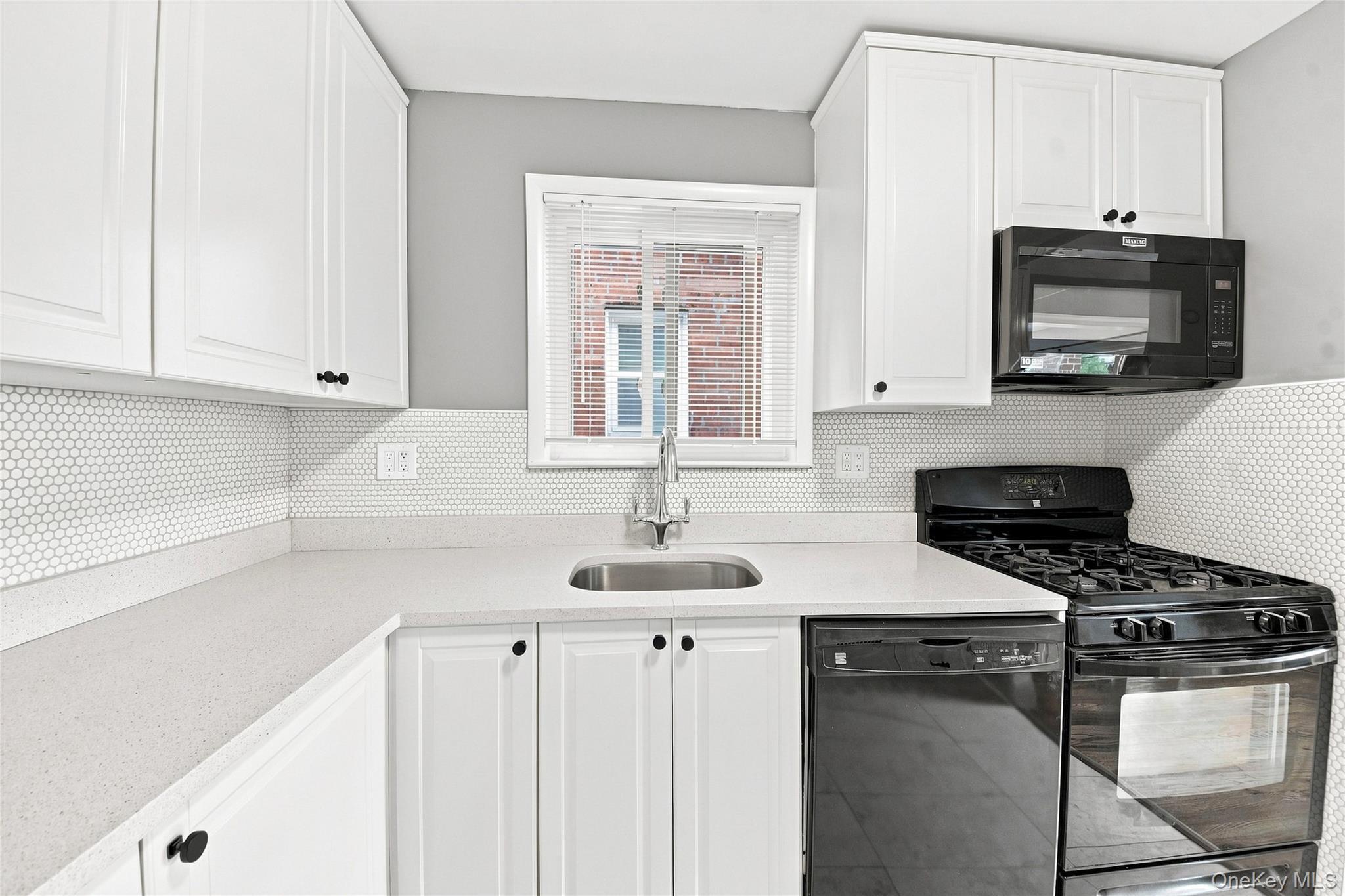 Single Family Fowler Avenue Bronx, NY 10462, MLS-1036516-5