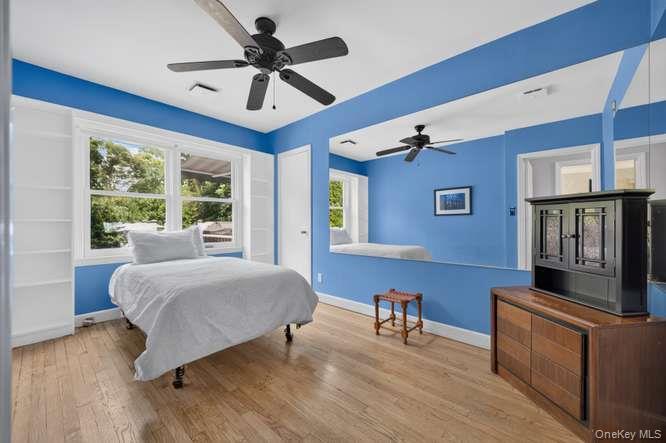 Single Family Woodleaf Court Suffolk County, NY 11724, MLS-1036519-16