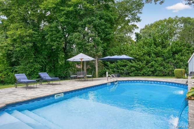 Single Family Woodleaf Court Suffolk County, NY 11724, MLS-1036519-20