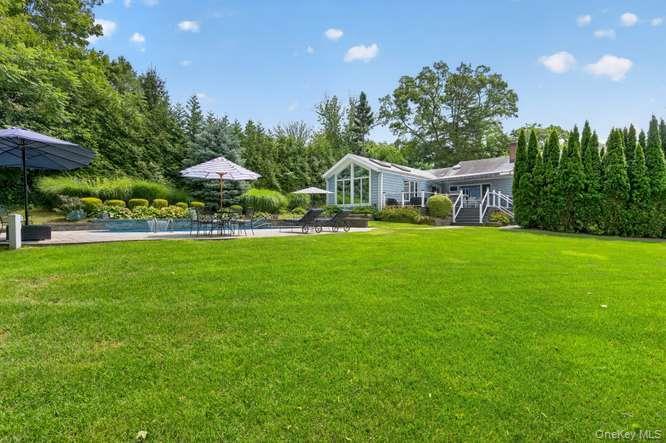 Single Family Woodleaf Court  Suffolk County, NY 11724, MLS-1036519-23