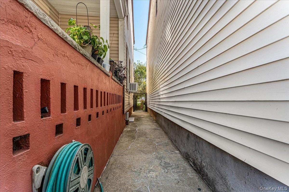 Single Family Logan Street Brooklyn, NY 11208, MLS-1036529-20