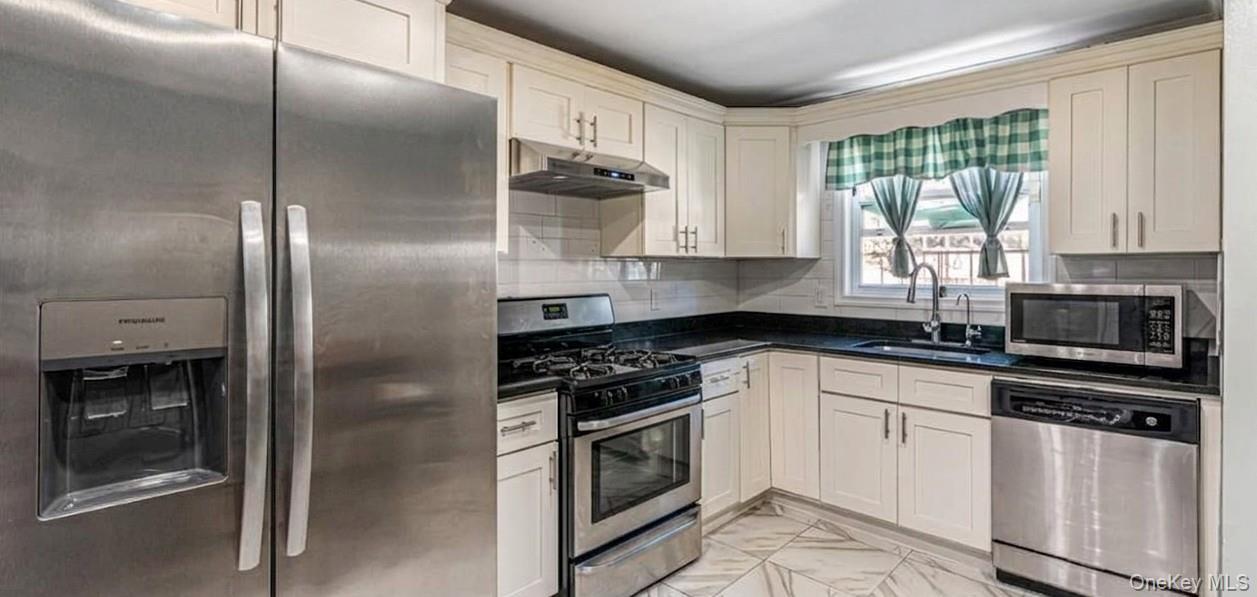 Single Family Logan Street Brooklyn, NY 11208, MLS-1036529-28
