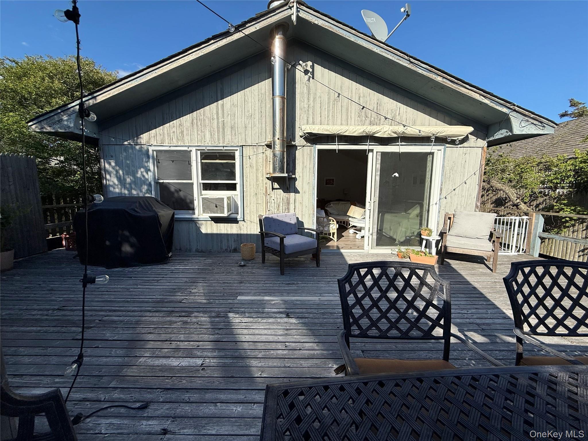 Single Family Surf Suffolk County, NY 11782, MLS-1036541-11