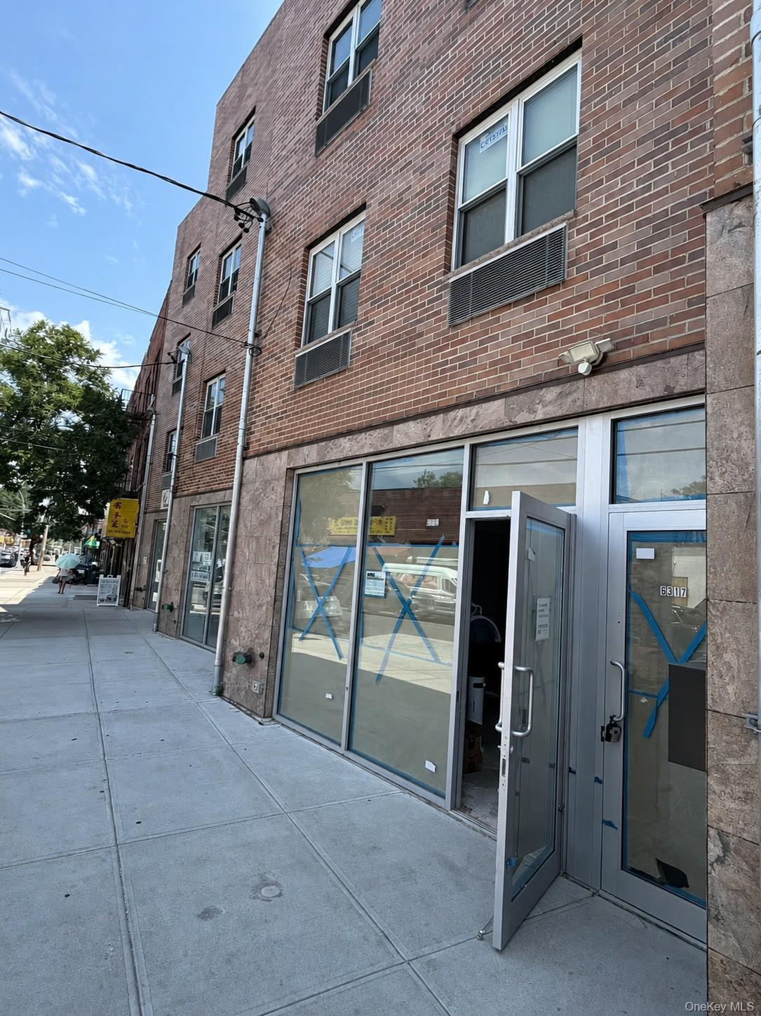 Commercial Lease Fort Hamilton Parkway  Brooklyn, NY 11219, MLS-1036550-6