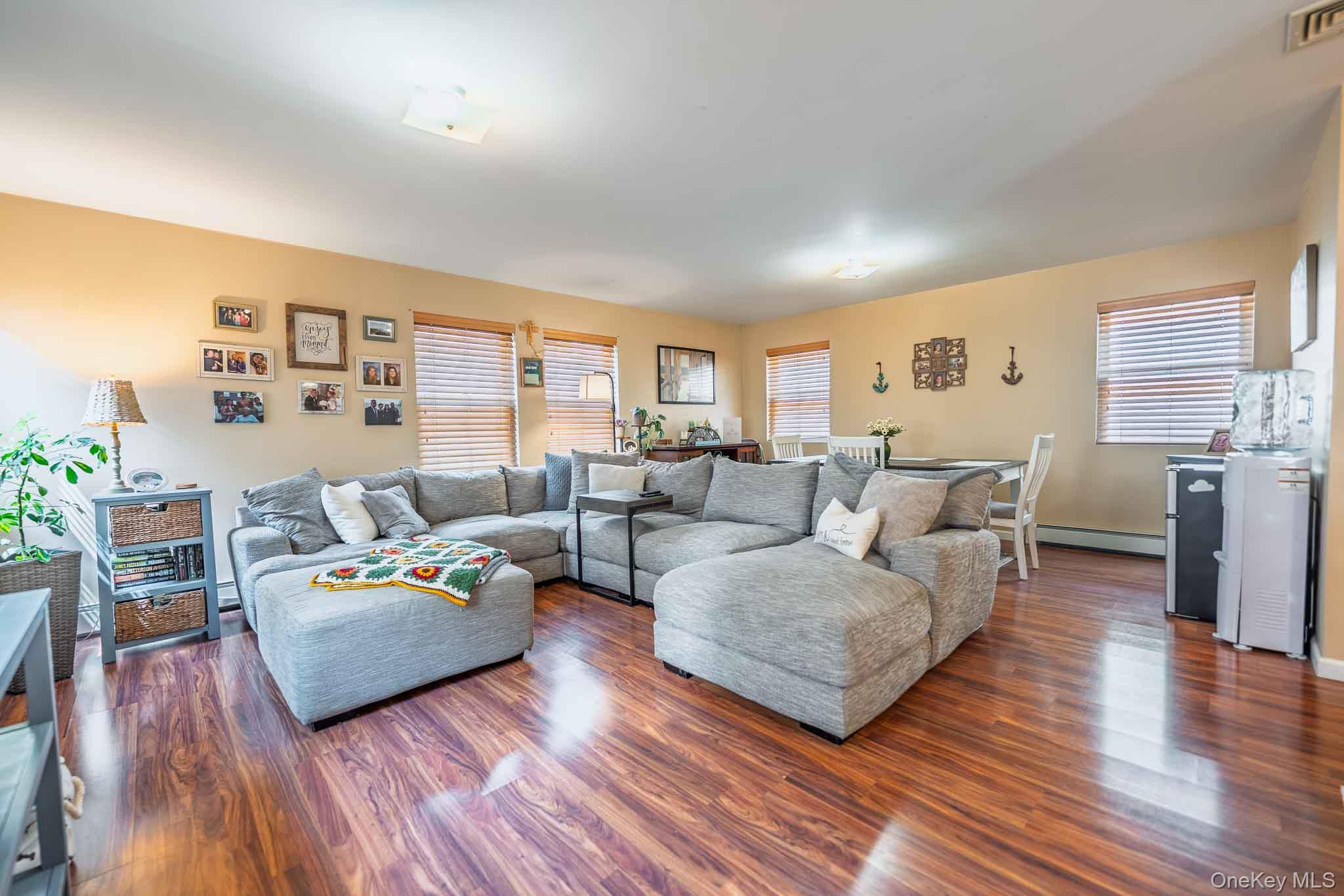 Single Family Louisiana Street  Nassau County, NY 11561, MLS-1036557-5