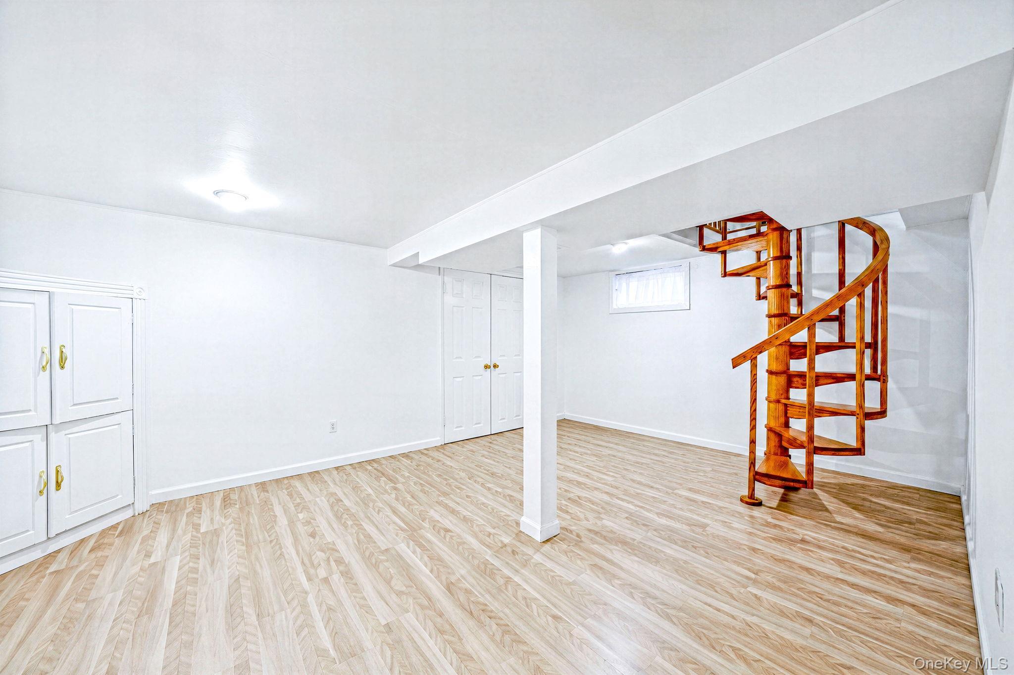 Single Family Vine Street Suffolk County, NY 11946, MLS-1036558-13