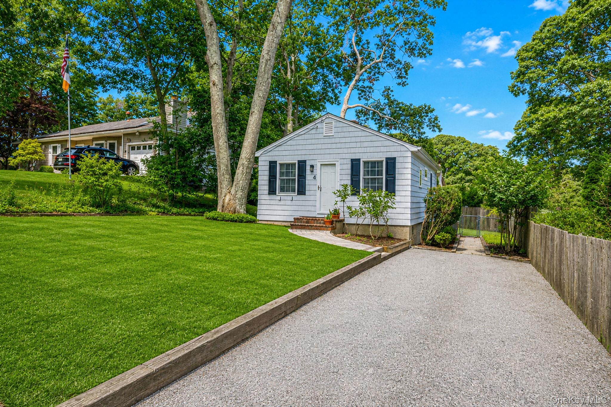 Single Family Vine Street Suffolk County, NY 11946, MLS-1036558-16