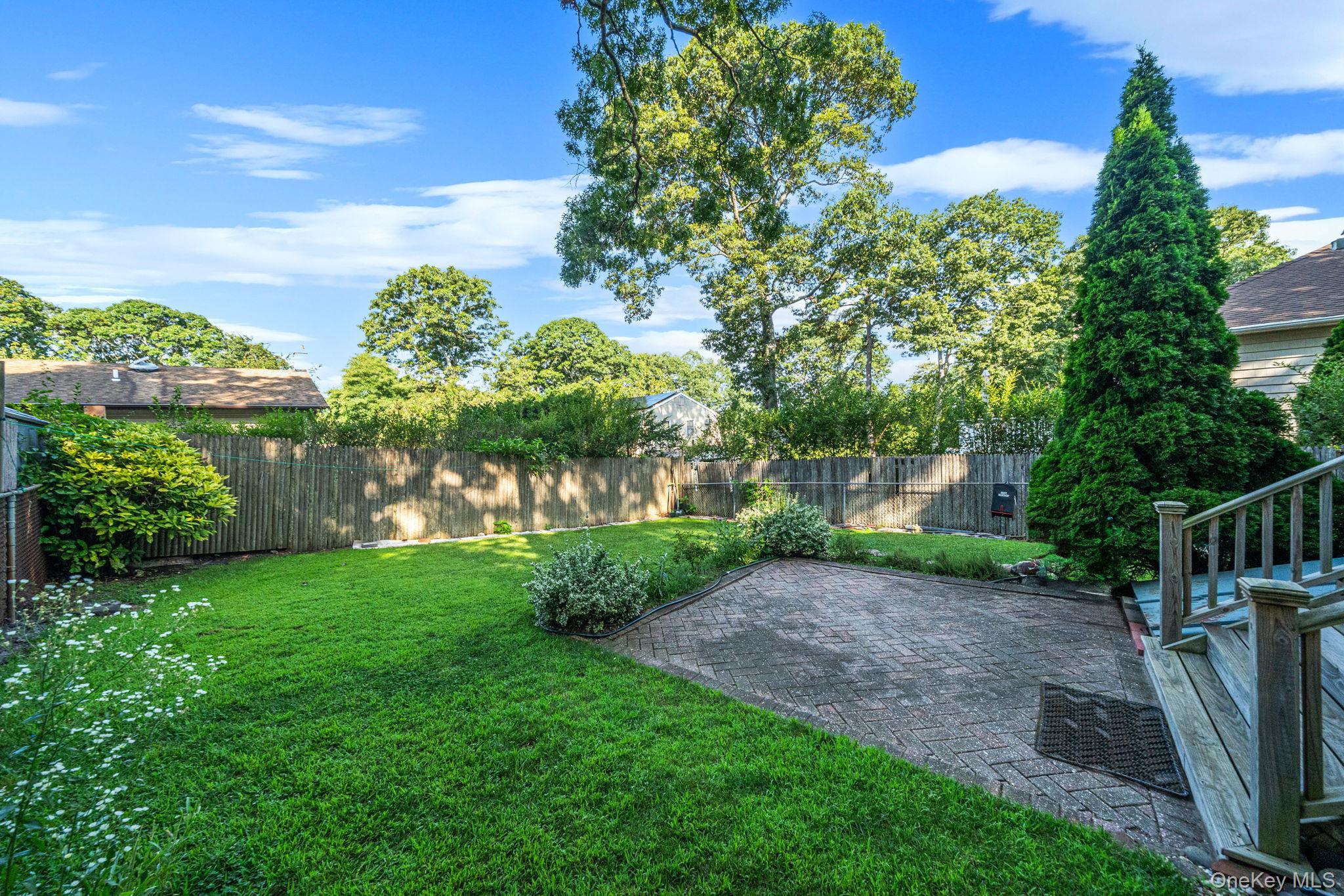 Single Family Vine Street Suffolk County, NY 11946, MLS-1036558-22