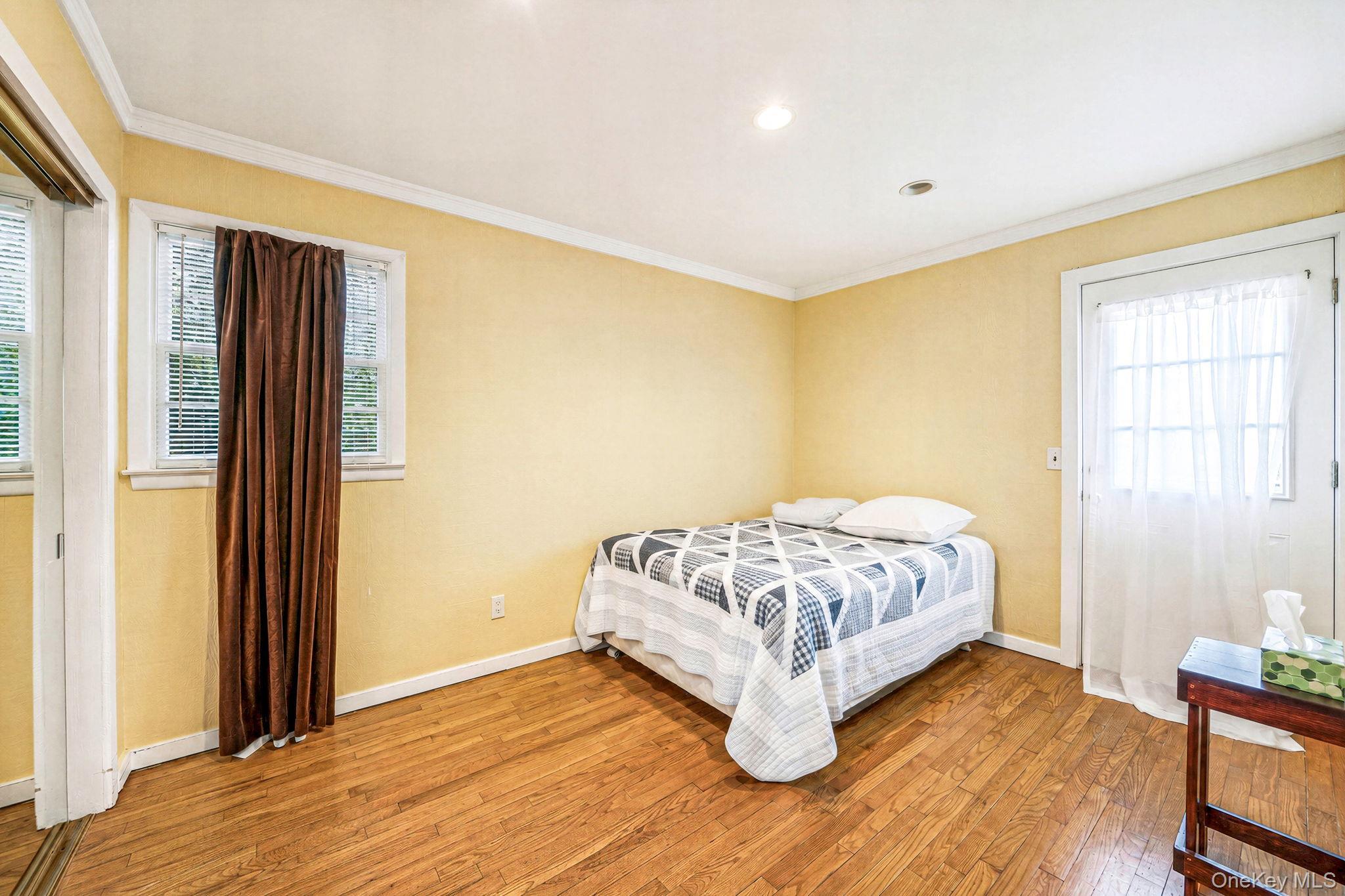Single Family Vine Street Suffolk County, NY 11946, MLS-1036558-8
