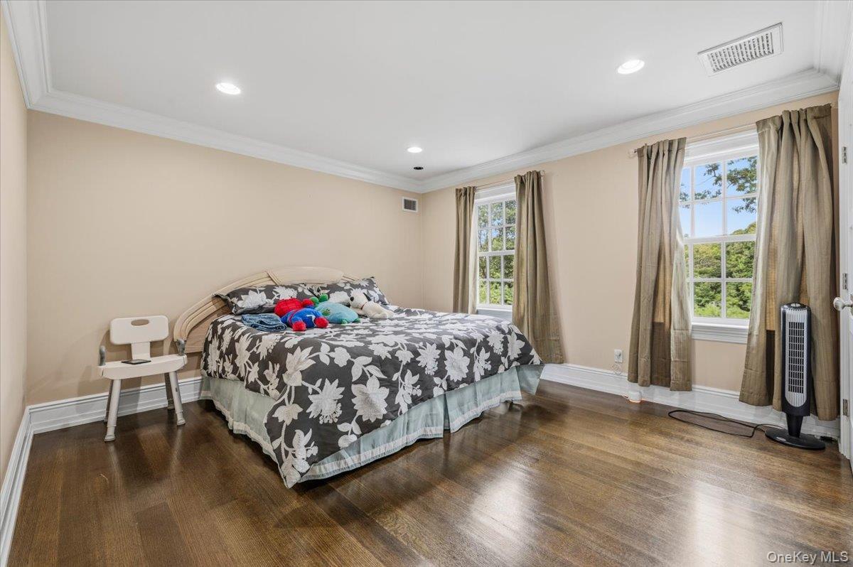 Single Family N Country Road  Suffolk County, NY 11792, MLS-1036567-30