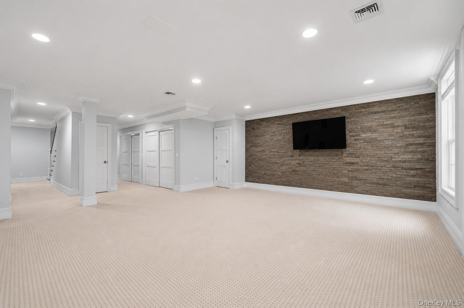 Single Family N Country Road  Suffolk County, NY 11792, MLS-1036567-34
