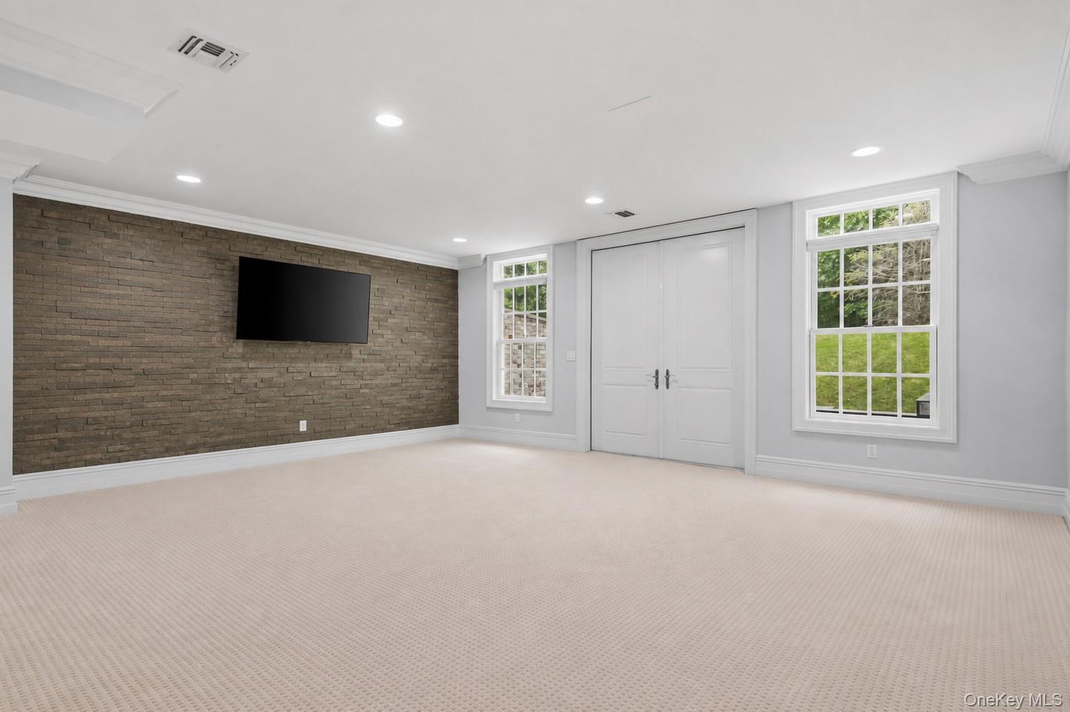 Single Family N Country Road  Suffolk County, NY 11792, MLS-1036567-35