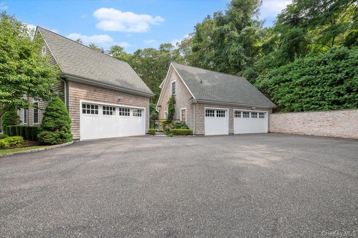 Single Family N Country Road  Suffolk County, NY 11792, MLS-1036567-37