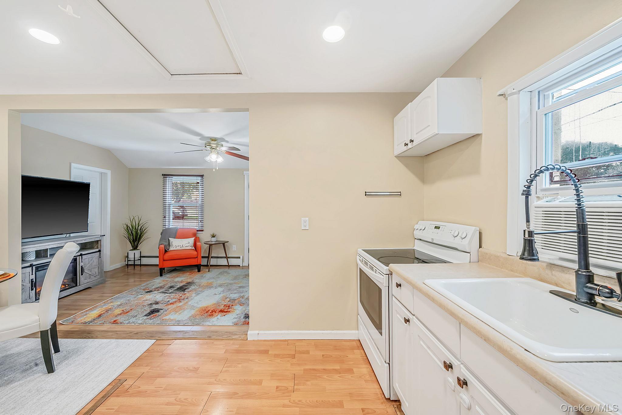 Single Family Woodycrest Drive  Suffolk County, NY 11738, MLS-1036569-10