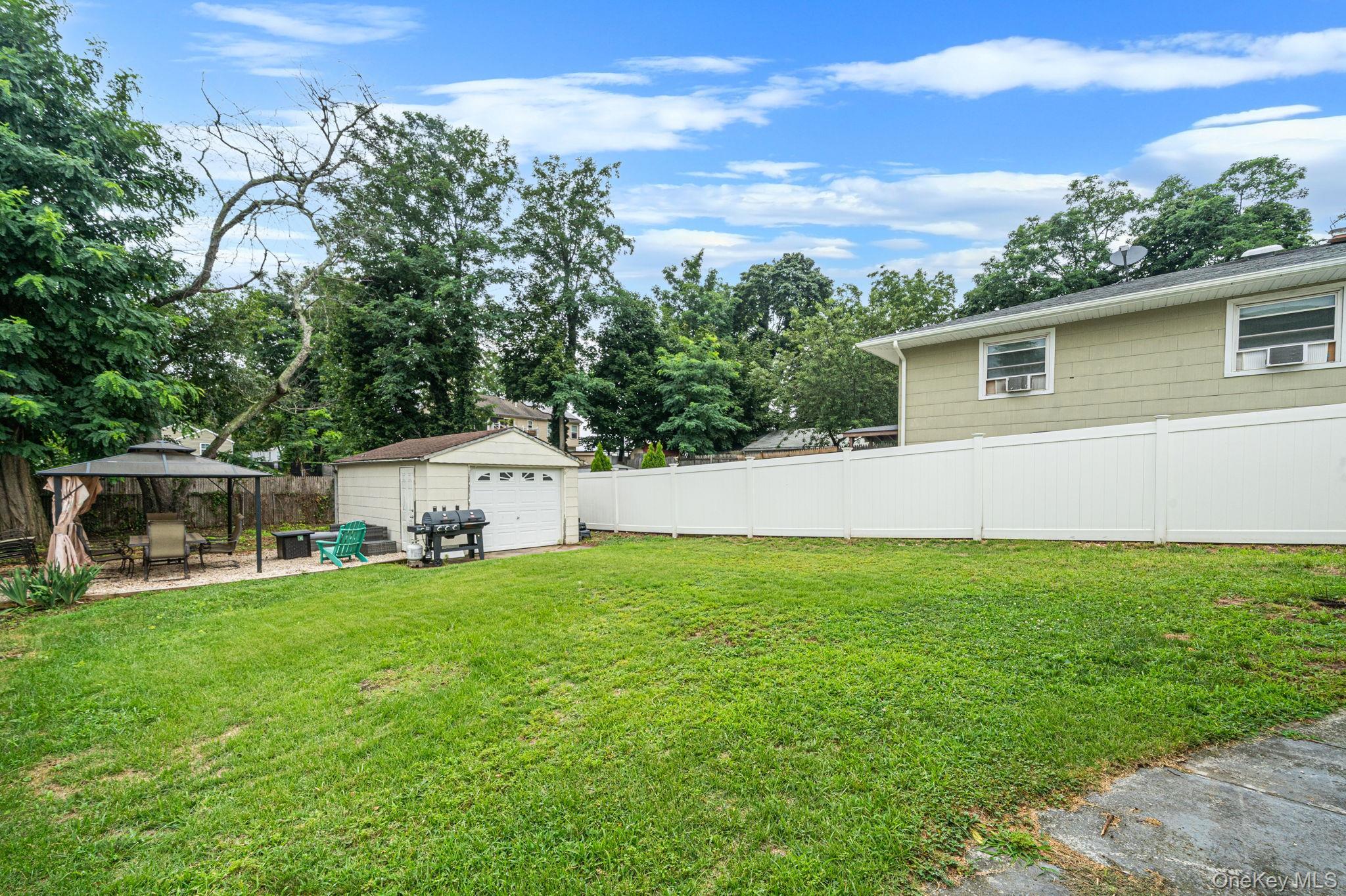 Single Family Woodycrest Drive  Suffolk County, NY 11738, MLS-1036569-17