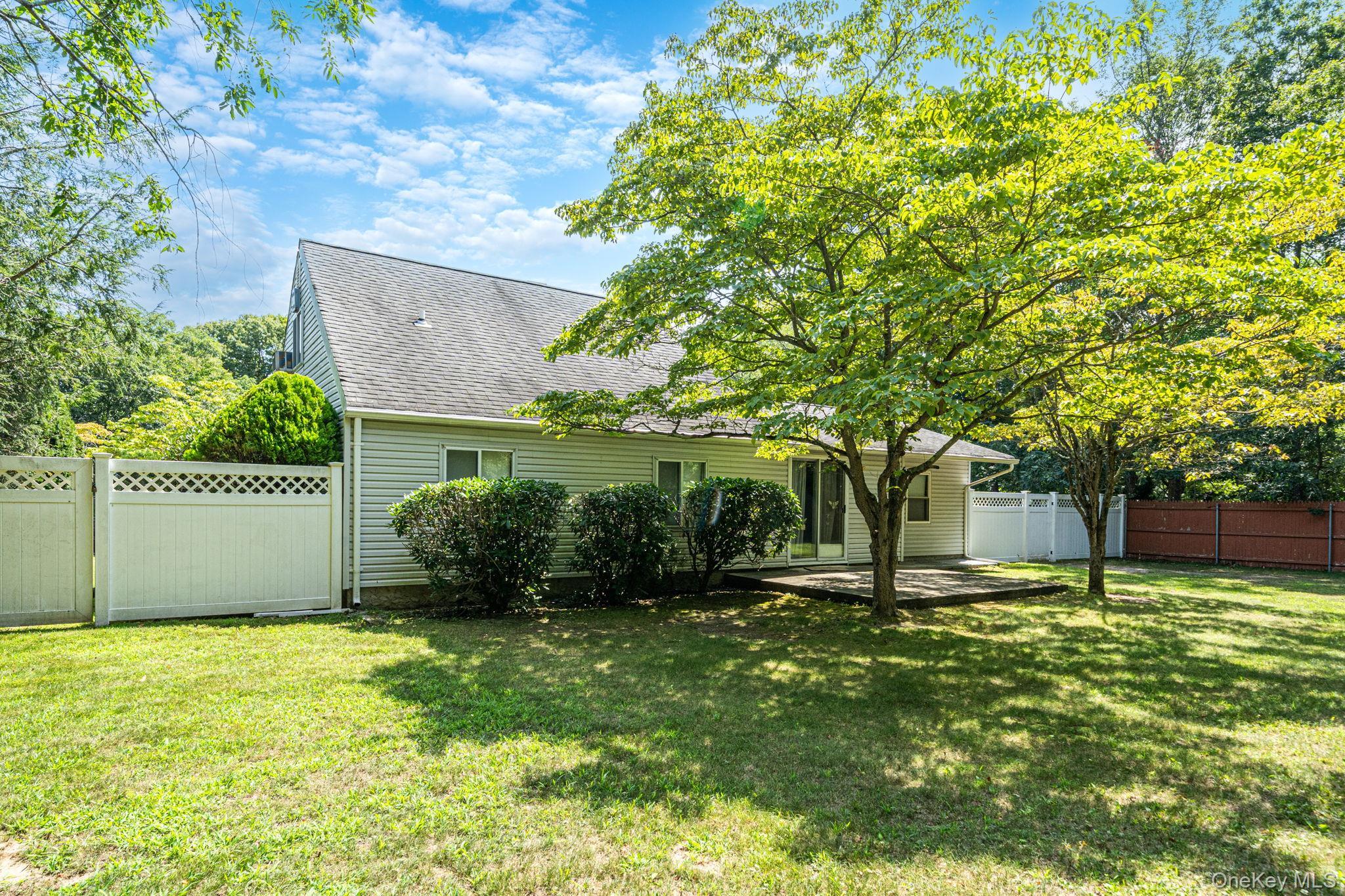 Single Family Sipp Avenue  Suffolk County, NY 11763, MLS-1036570-29