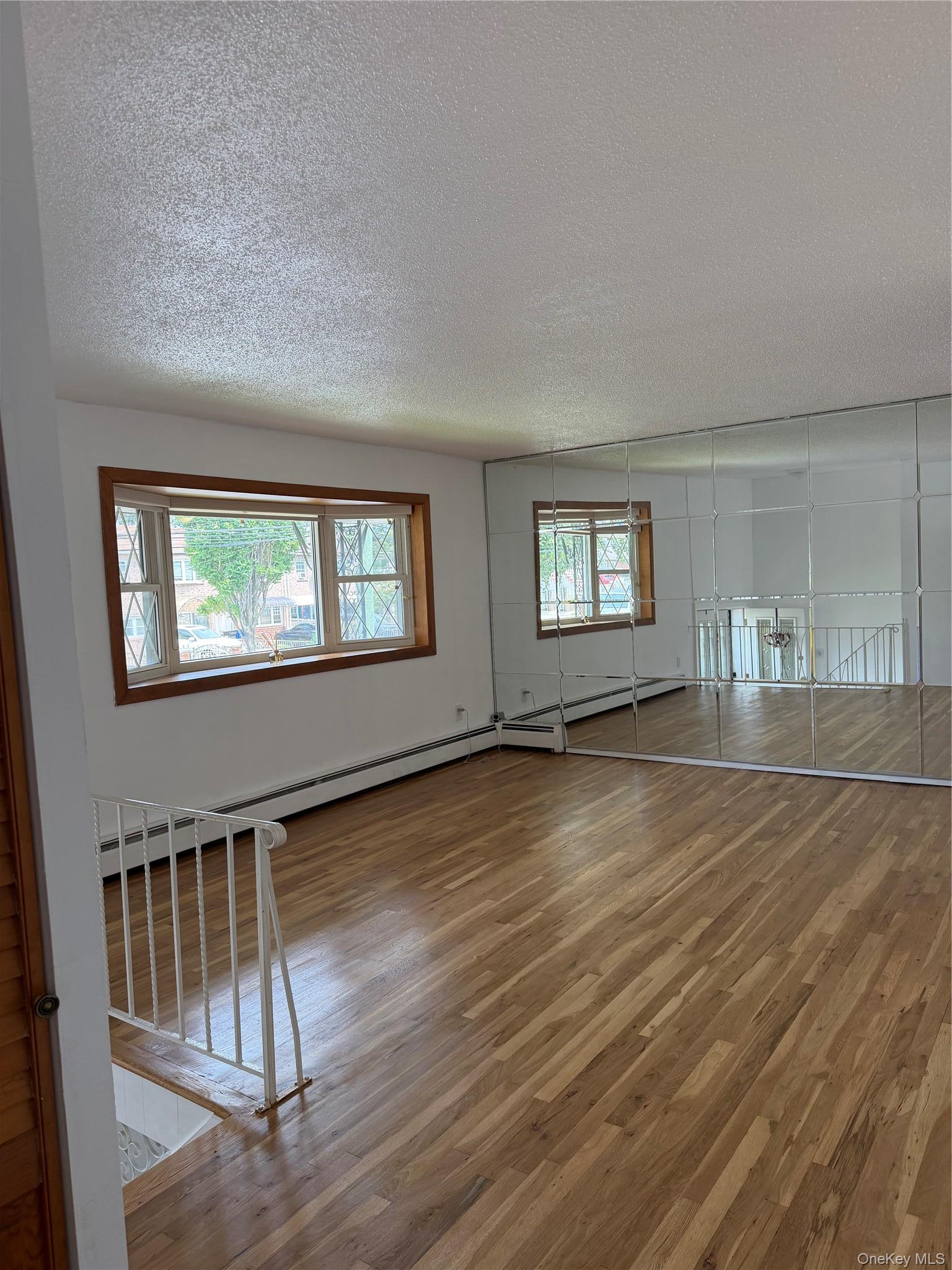 Single Family 140th Avenue Queens, NY 11413, MLS-1036575-10
