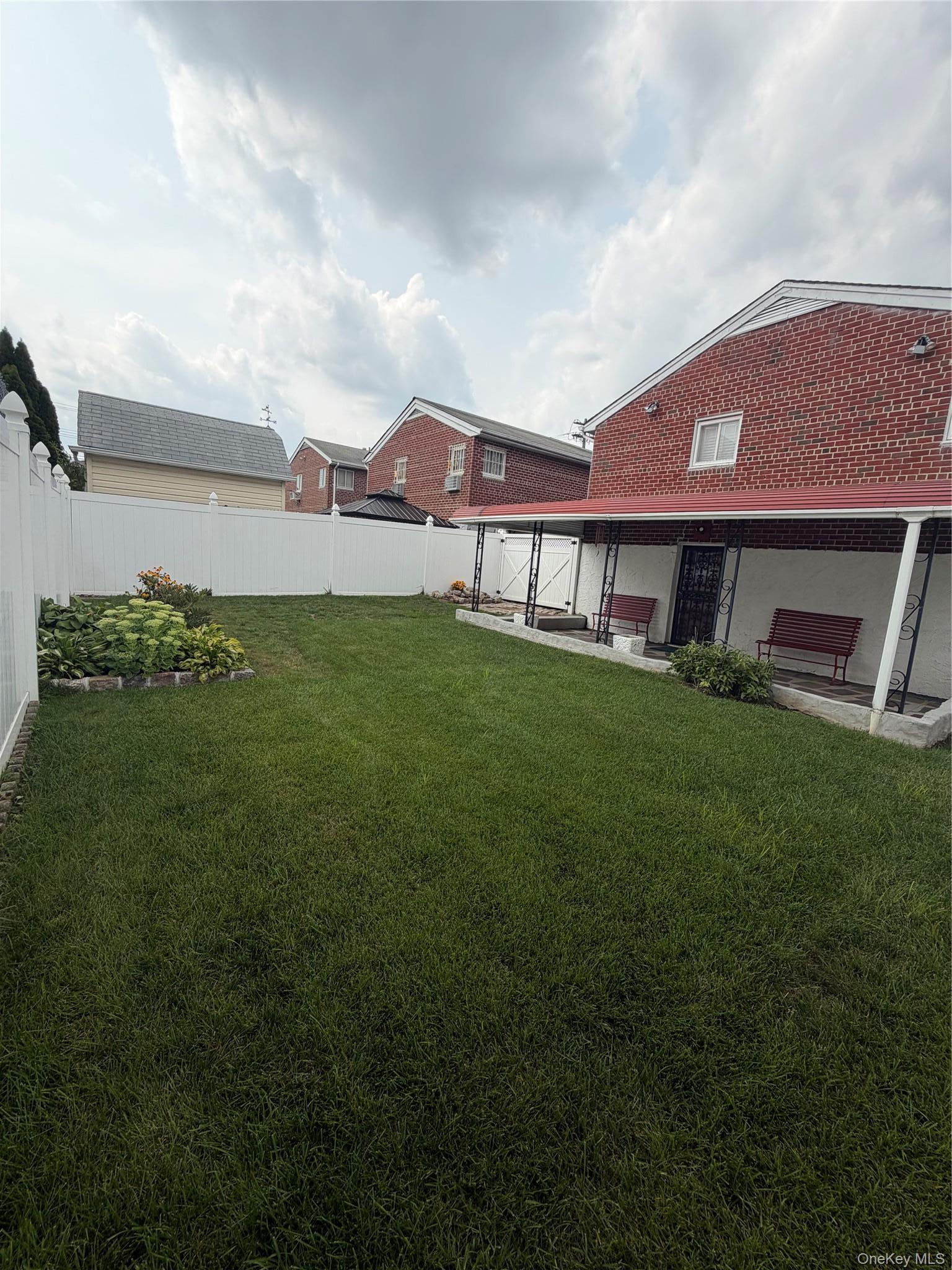 Single Family 140th Avenue Queens, NY 11413, MLS-1036575-38