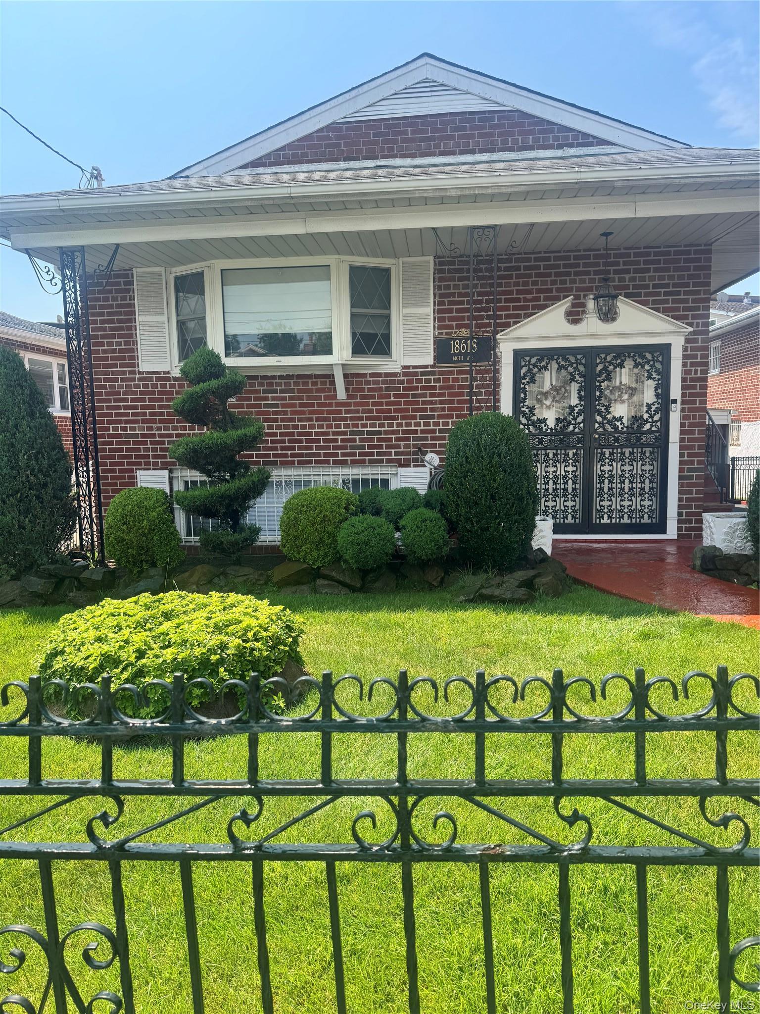 Single Family 140th Avenue Queens, NY 11413, MLS-1036575-4