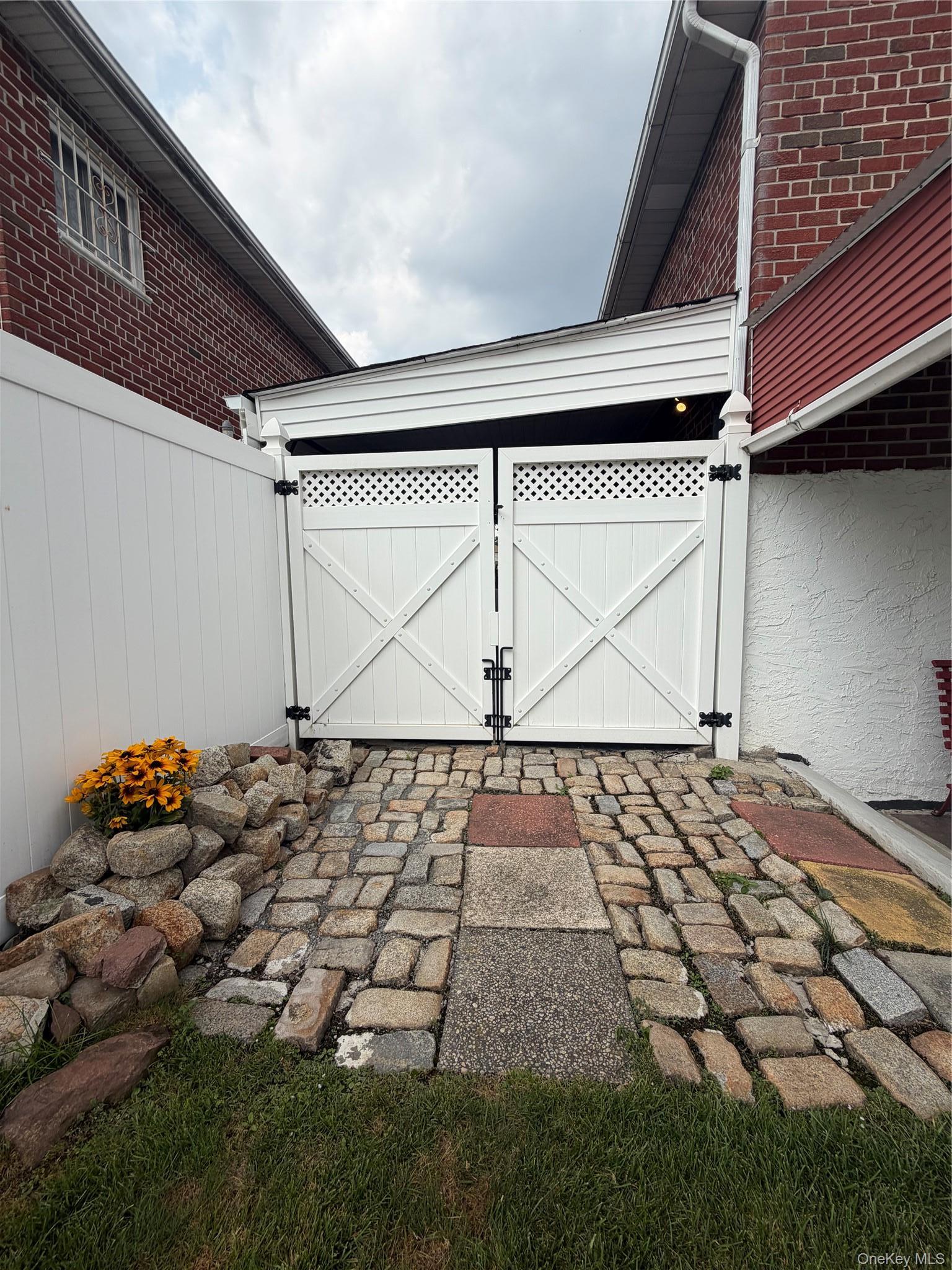 Single Family 140th Avenue  Queens, NY 11413, MLS-1036575-42